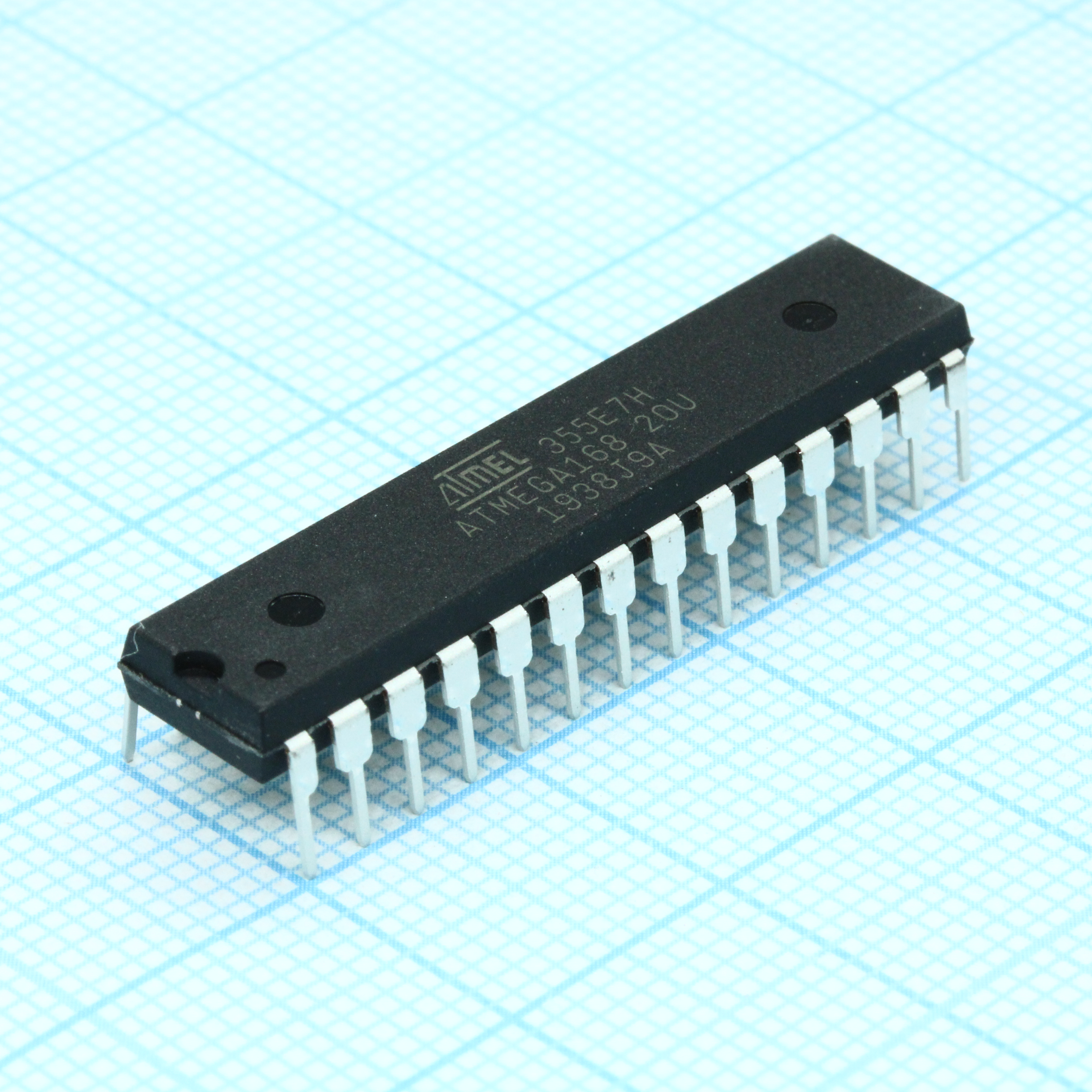 Микроконтроллер AVR 16K-Флэш-память/1K-ОЗУ/512-ЭППЗУ + 8x10 АЦП, электропитание 2,7...5,5В