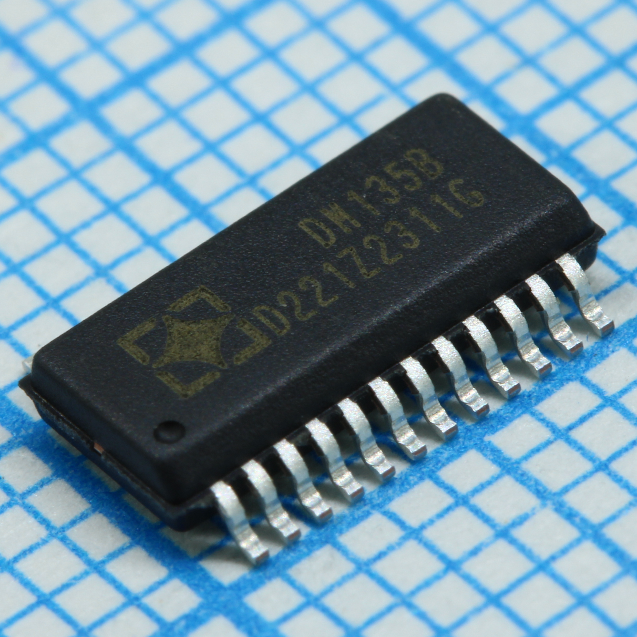 Драйвер LED, 16-канальный, Iвых=20...90мА, Uпит=3.3...5В, 25МГц, Uвых=17В
