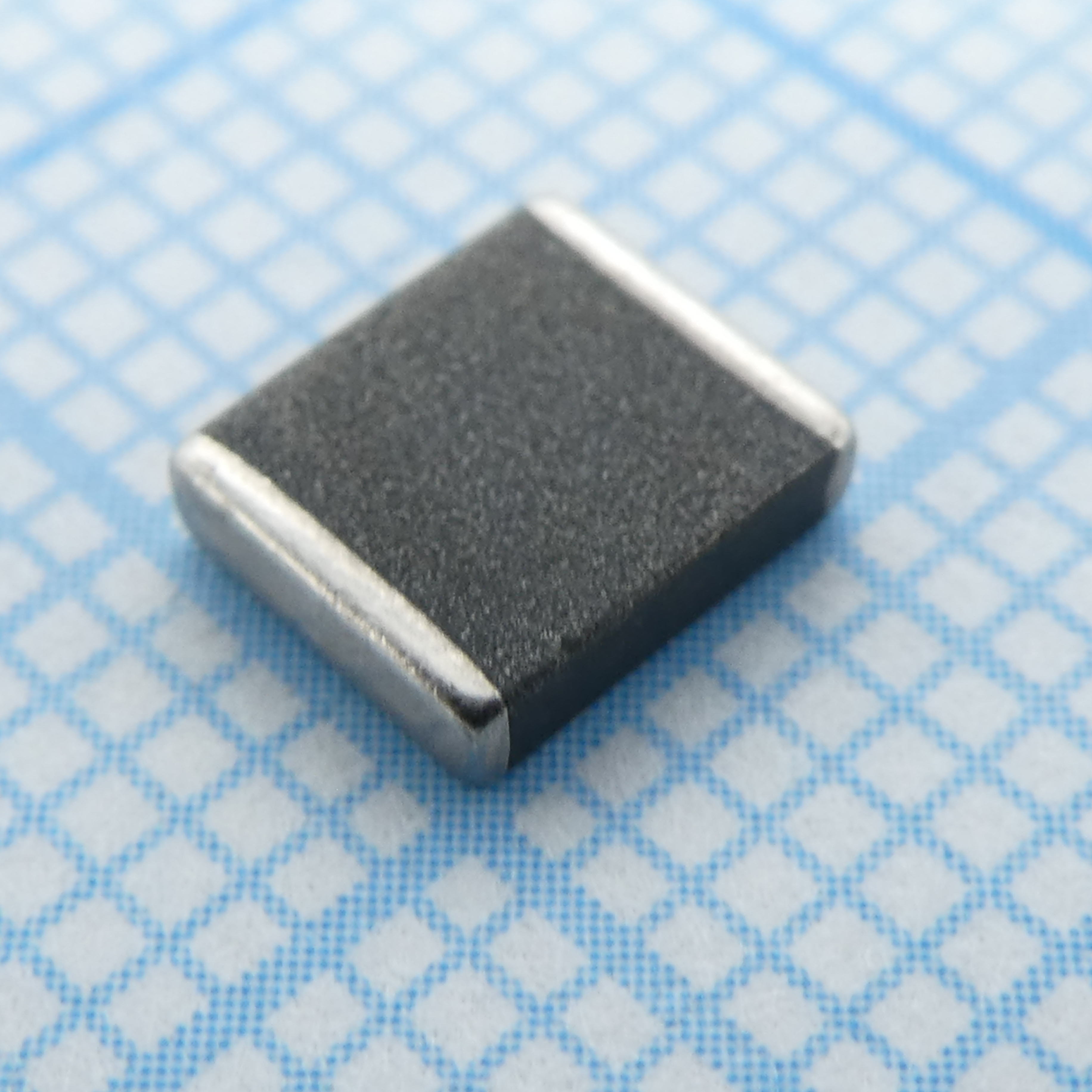 SMD варистор 2220 30VAC 1200A, тип: CN2220K30G