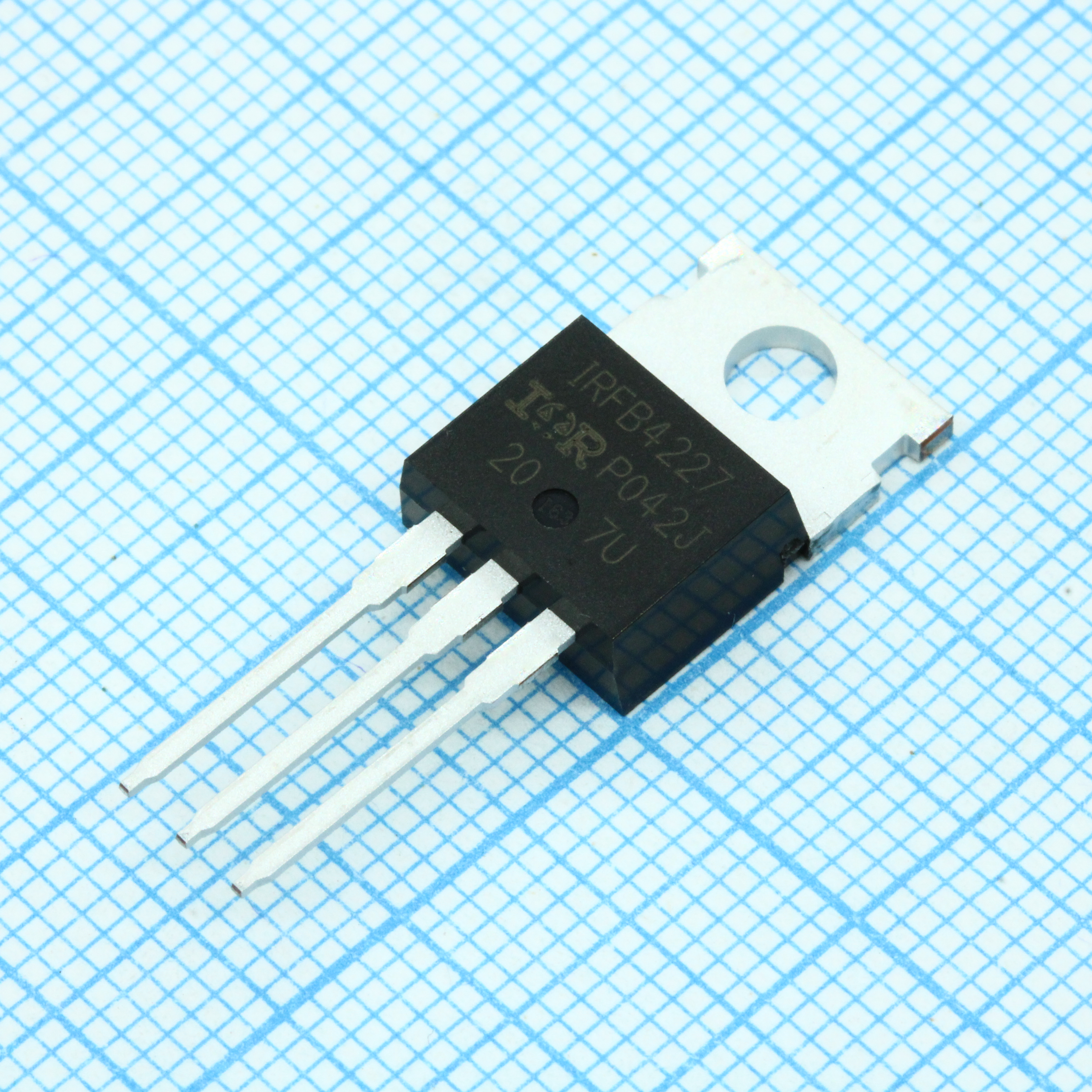 Транзистор полевой MOSFET N-канальный 200В 65А 330Вт