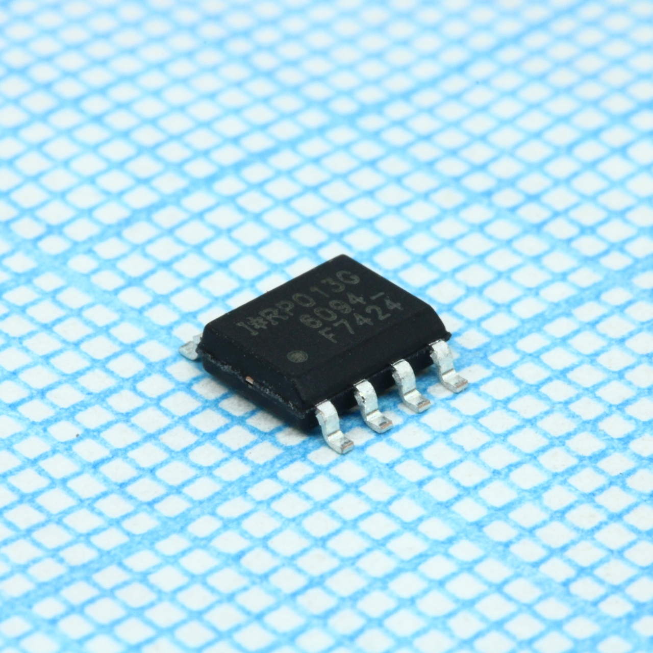 Транзистор полевой MOSFET P-канальный 30В 11A