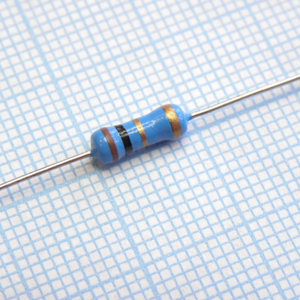 Резистор металлопленочный 0.5Вт 2.4Ом ±5% ±100 ppm/°C