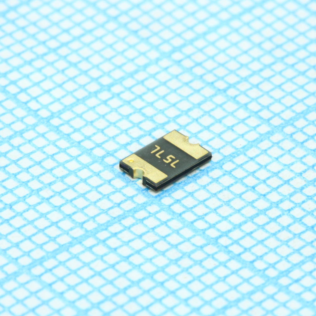 Самовосстанавливающийся предохранитель PTC 0.75A(hold) 1.5A(trip) 24V 40A 0.8W 0.2s 0.11Ohm SMD Solder Pad 1812 T/R