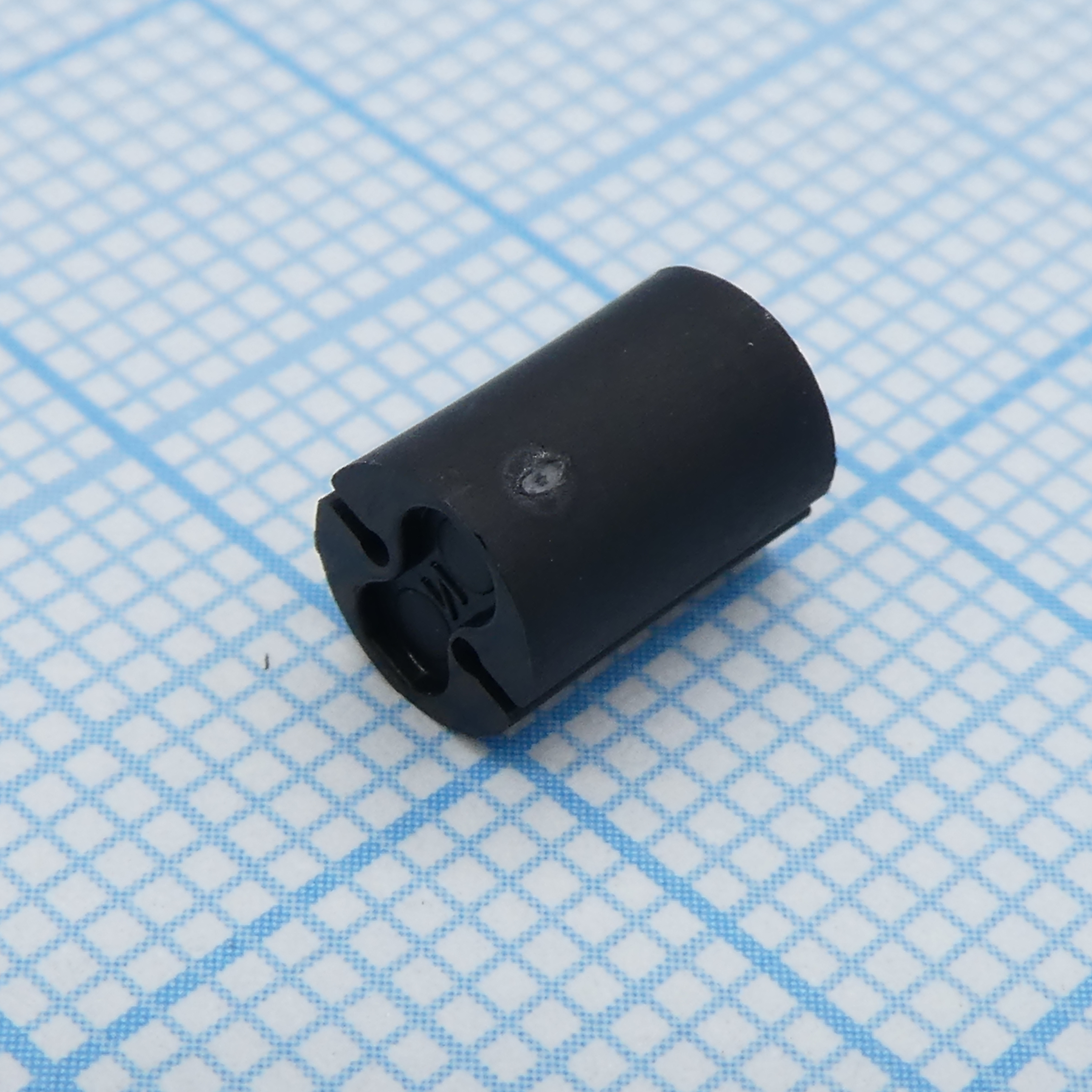 Держатель выводного светодиода (D5mm/L7.7mm)