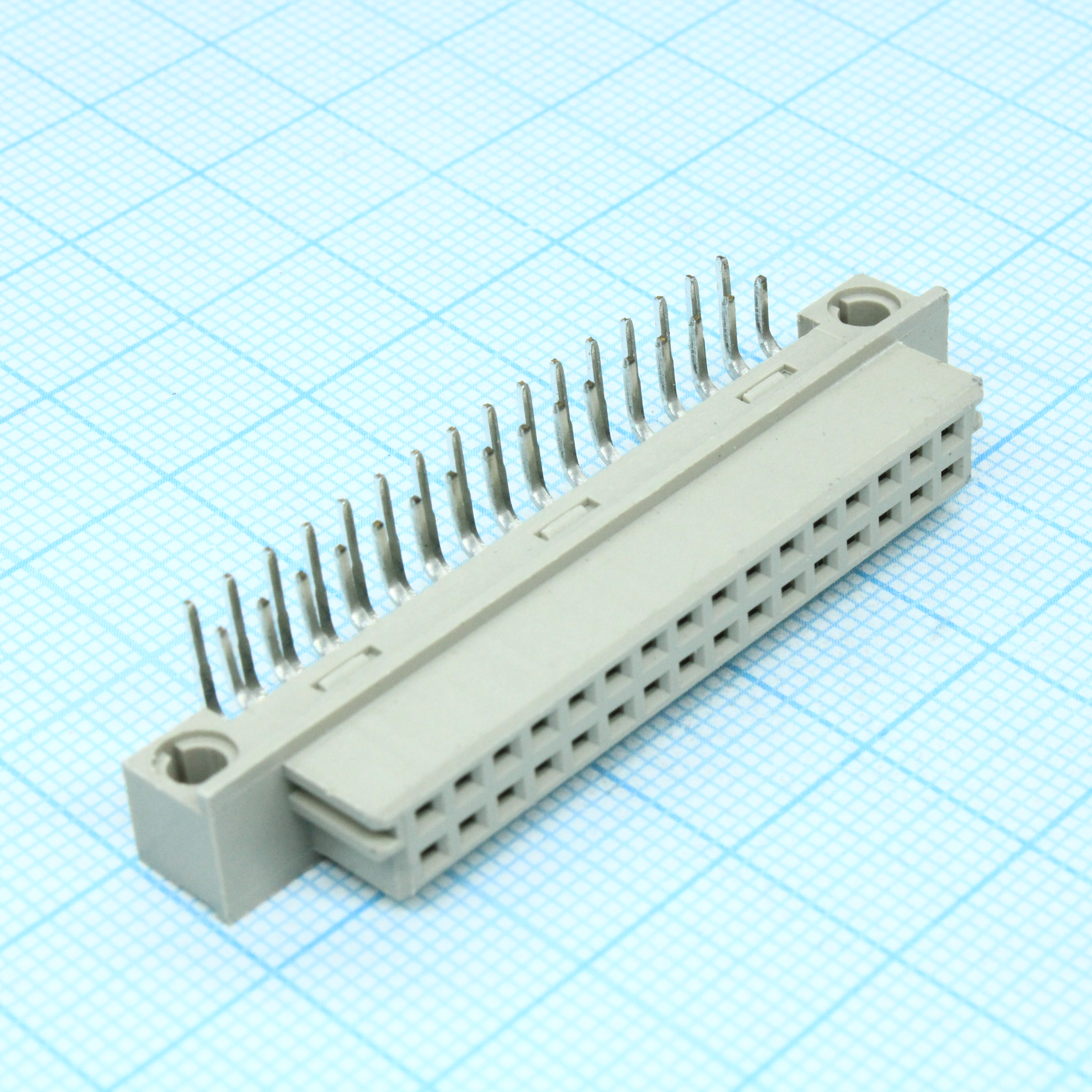 Разъем (розетка)  DIN 41612 тип B 32pin (2х16), шаг 2.54мм двухрядный угловой  (ряд АB)