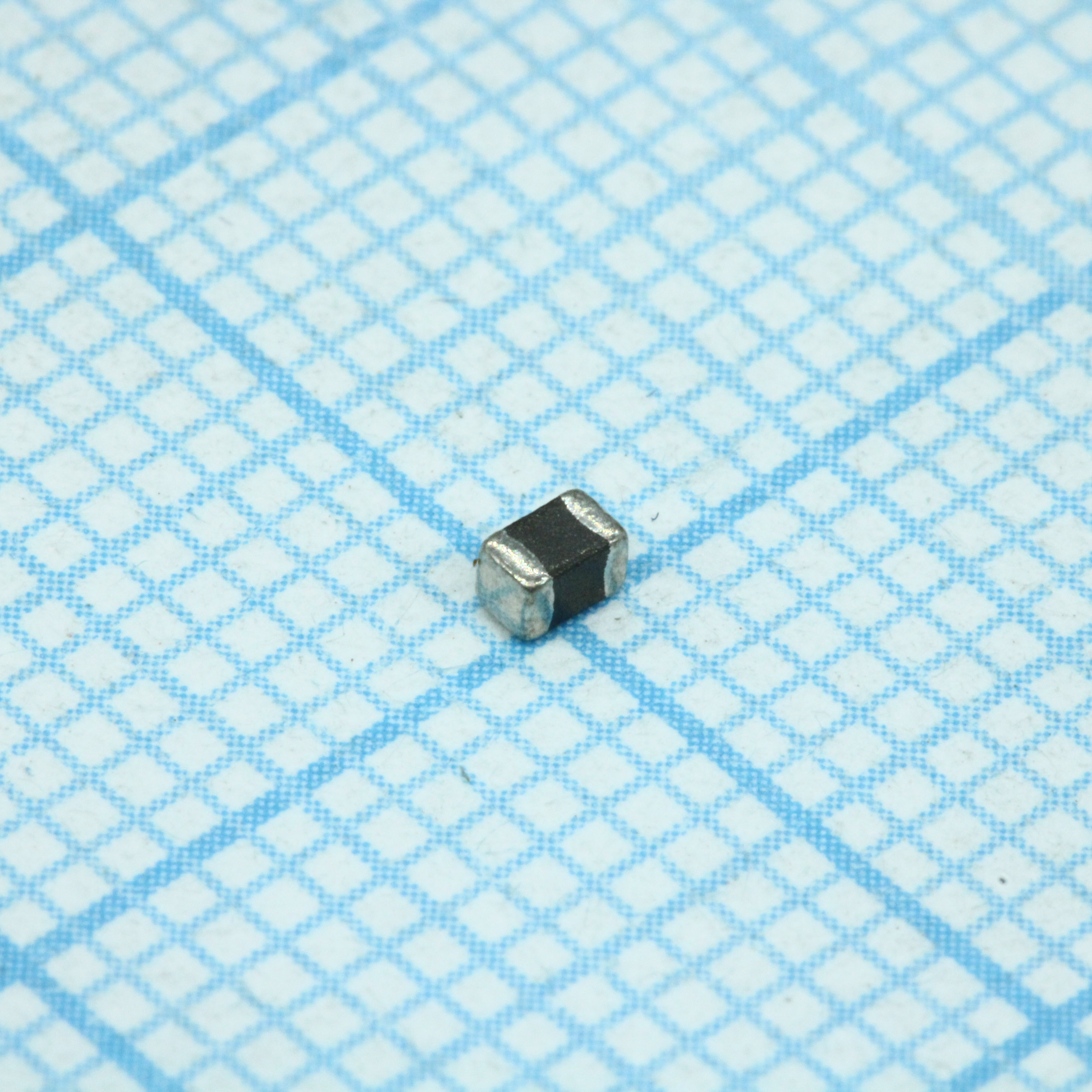 Многослойная индуктивность SMD на ферритовом сердечнике 1МГц 47мкГн ±30% 7мА 0,6Ом по постоянному току