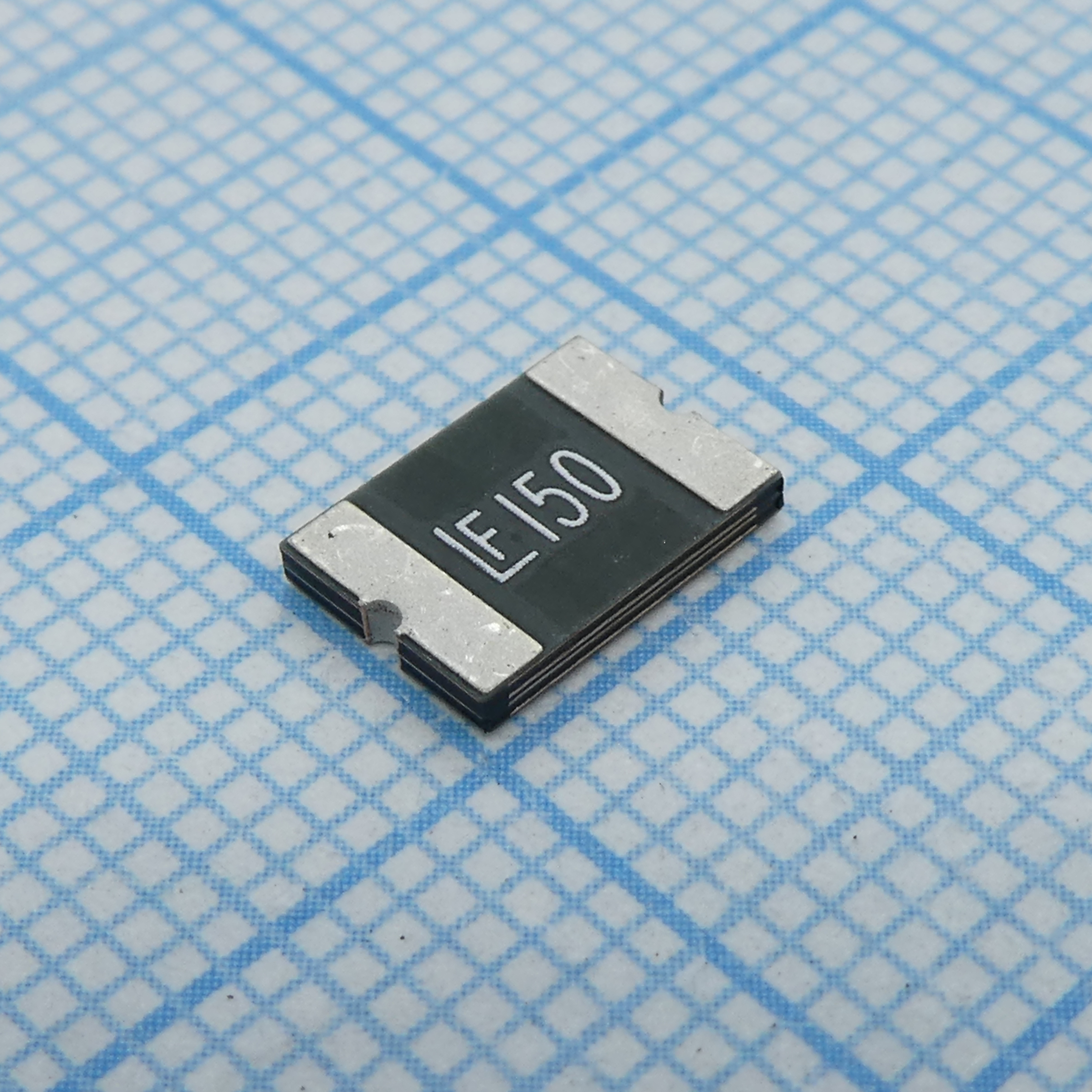 Самовосстанавливающийся предохранитель PTC 1.5A(hold) 3A(trip) 33VDC 40A 1.5W 2s 0.08Ohm SMD