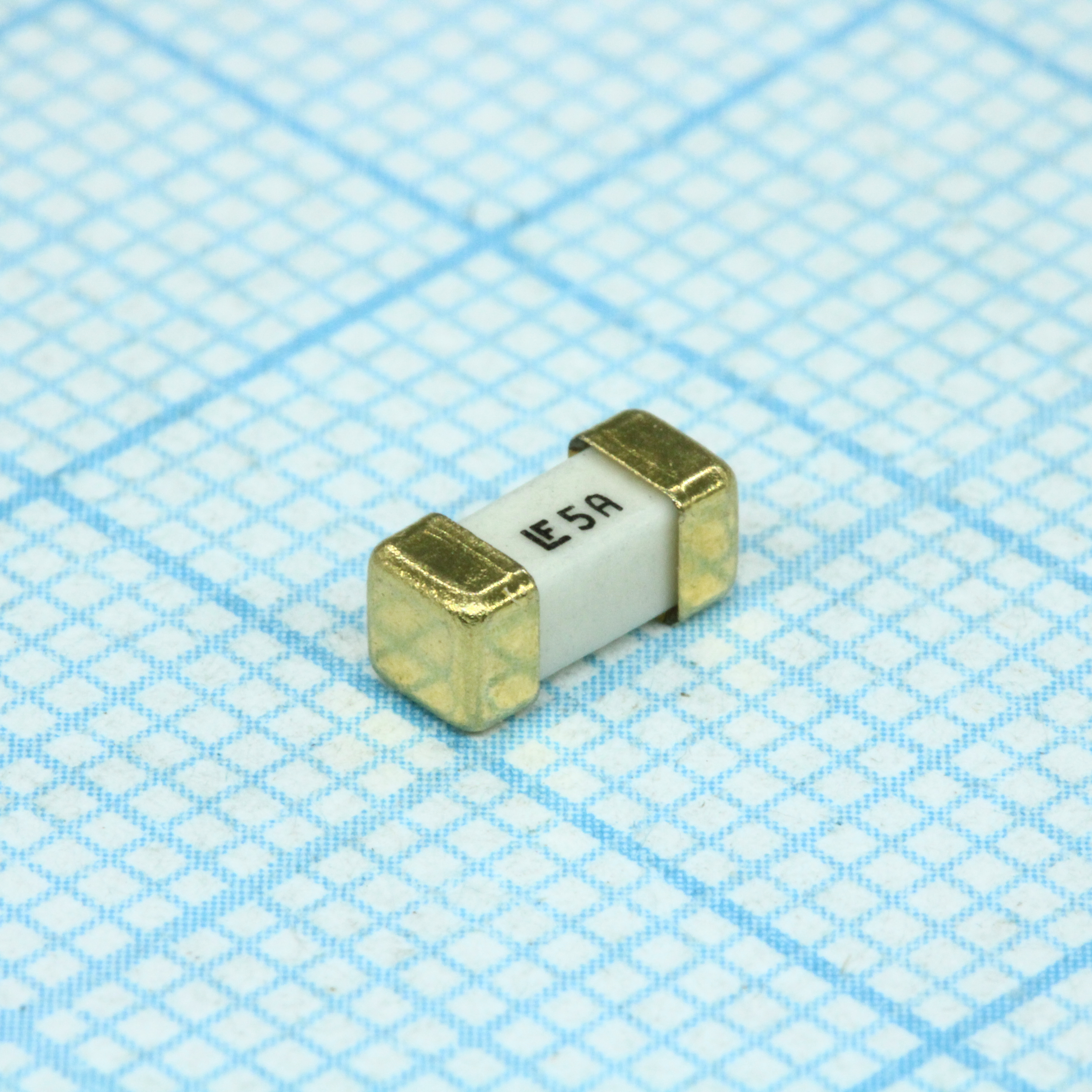 Предохранитель SMD 2.69*6.1мм 5.000A 125V керамический сверхбыстродействующий