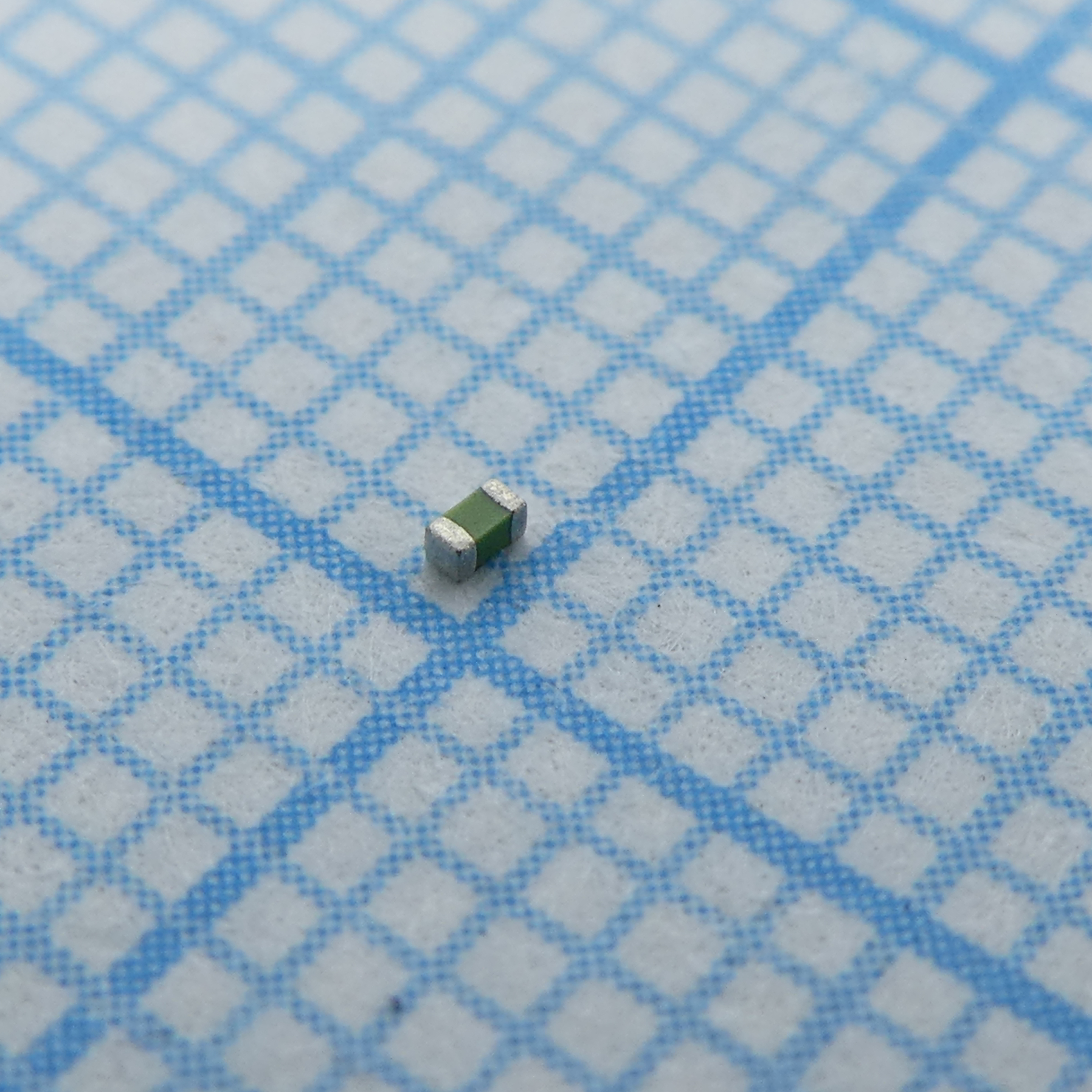 Катушка индуктивности SMD многослойная неэкранированная 6.2нГн ±0.3нГн 100МГц 8Q-добротность керамика 300мА 220мОм по постоянному току 0402 лента на катушке