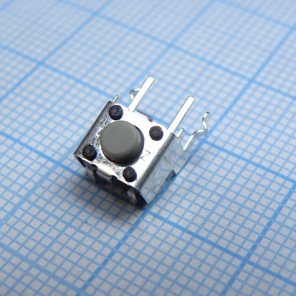 Кнопка тактильная 6х6мм угловая h=1.6mm усилие нажатия 1.47N(150гр) 0.05А 24В монтаж в отверстие