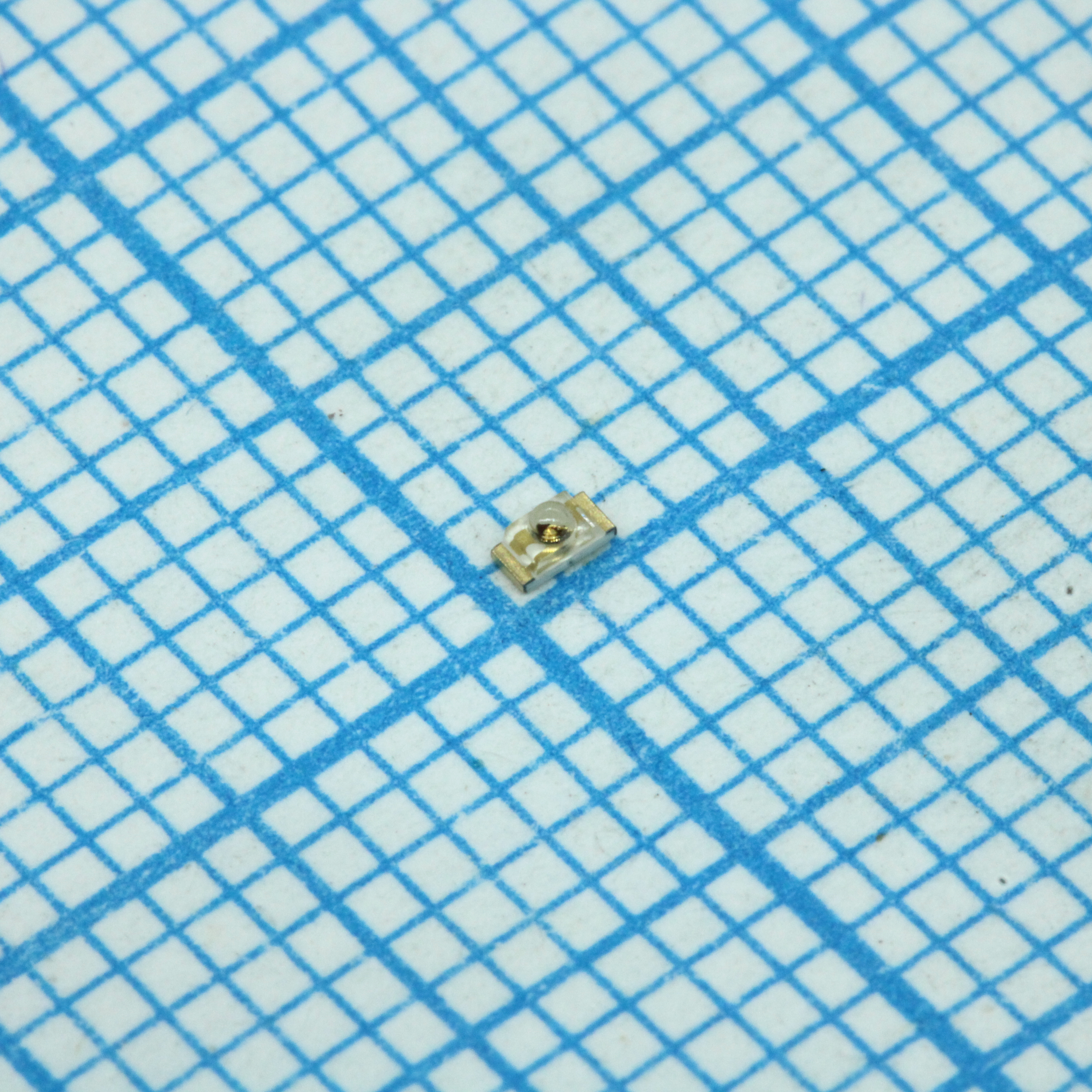 Светодиод smd 1,6х0,8мм/желтый/590нм/280-450мкд/прозрачный/60°