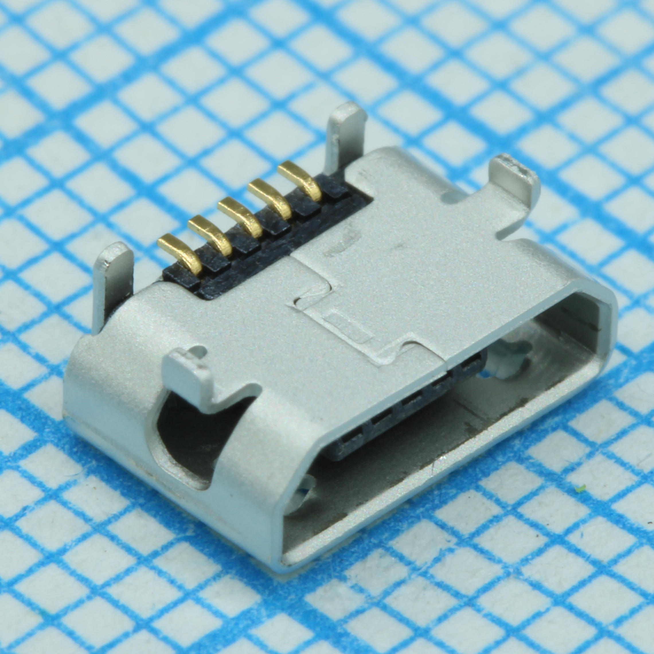 Разъем Micro USB тип B, USB 2.0,  5 контактов шаг 0.65мм угловой SMD 5 терминалов 1 порт лента на катушке