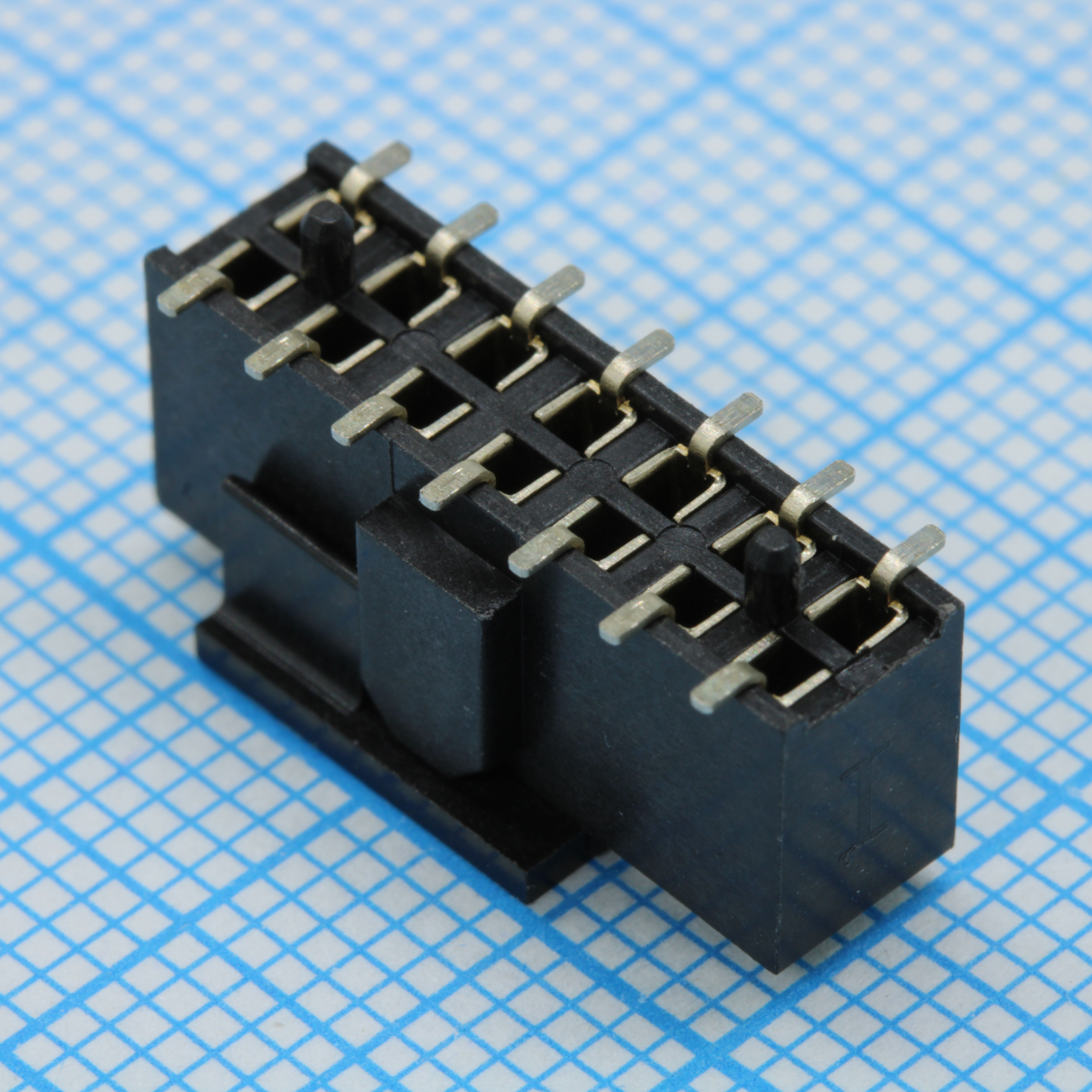 Гнездо на плату SMD 2x7 конт., шаг 2.54мм, высота 7.4мм, позолоч.