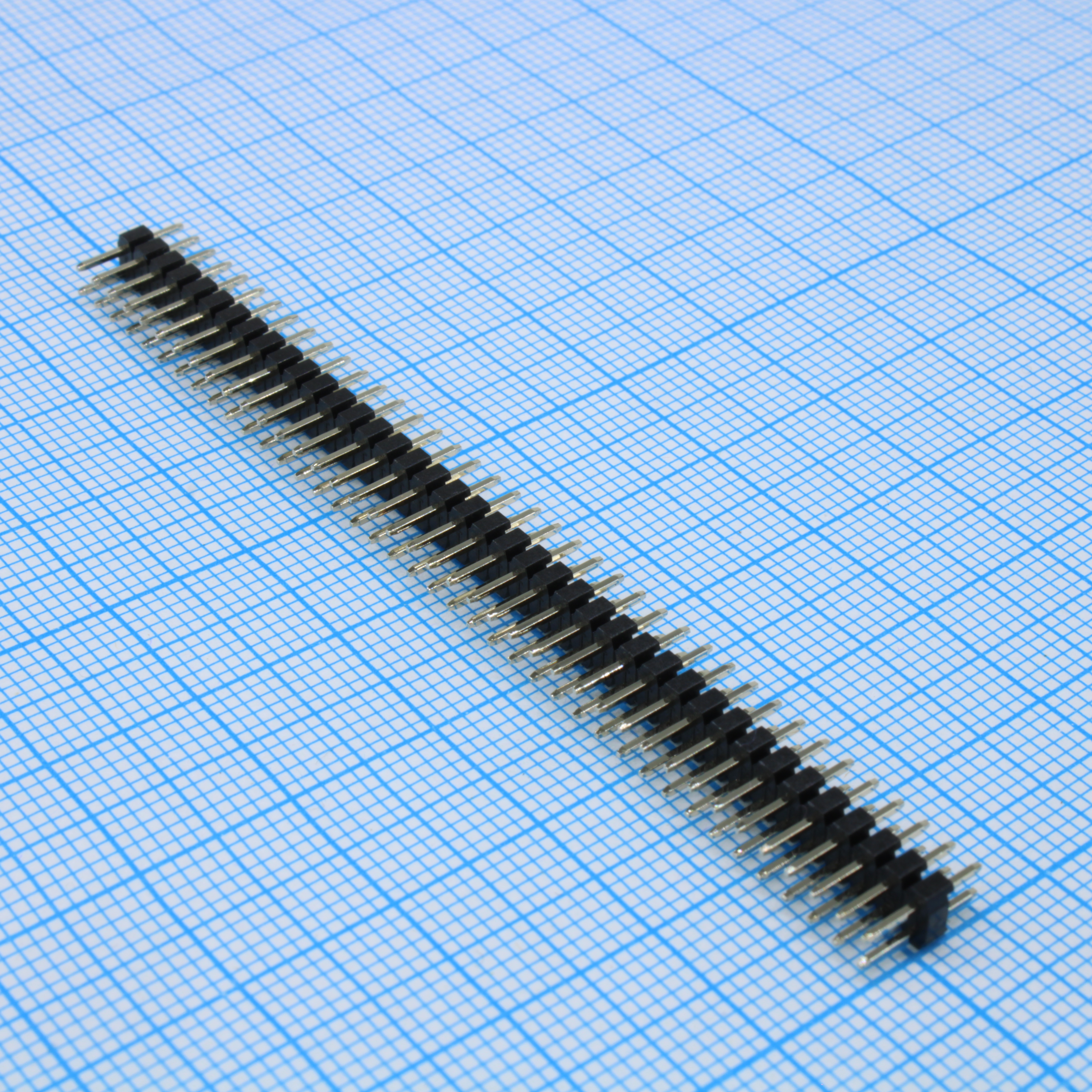 Вилка штыревая 2.0мм 2x40 pin прямая