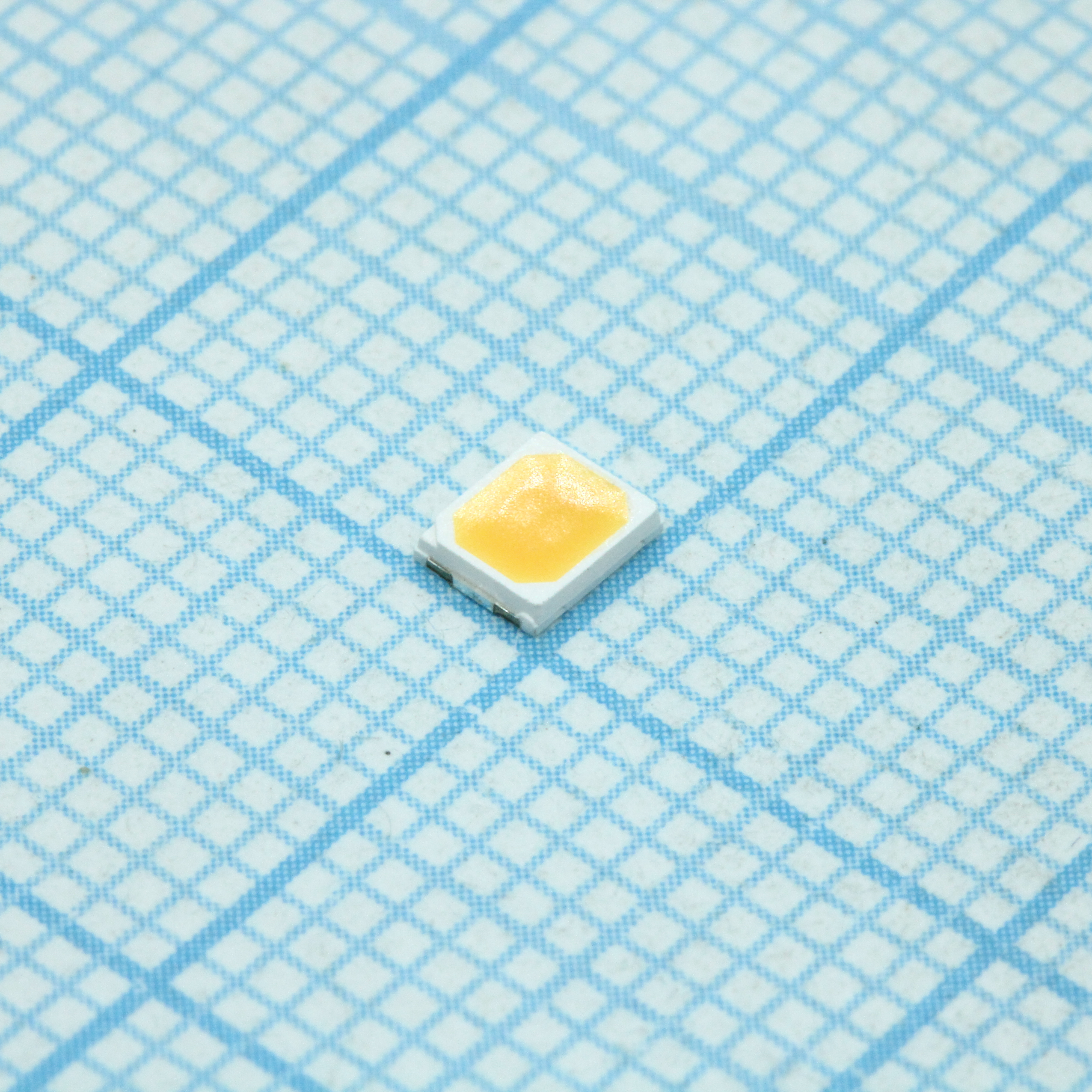 Светодиод smd 0.2-0.5Вт/белый/ 3000K/  3,2В/ 38Лм @ 150мА/ Ifmax=150мА/ CRI=95°/120°/ 2.8x3.5x0.7мм