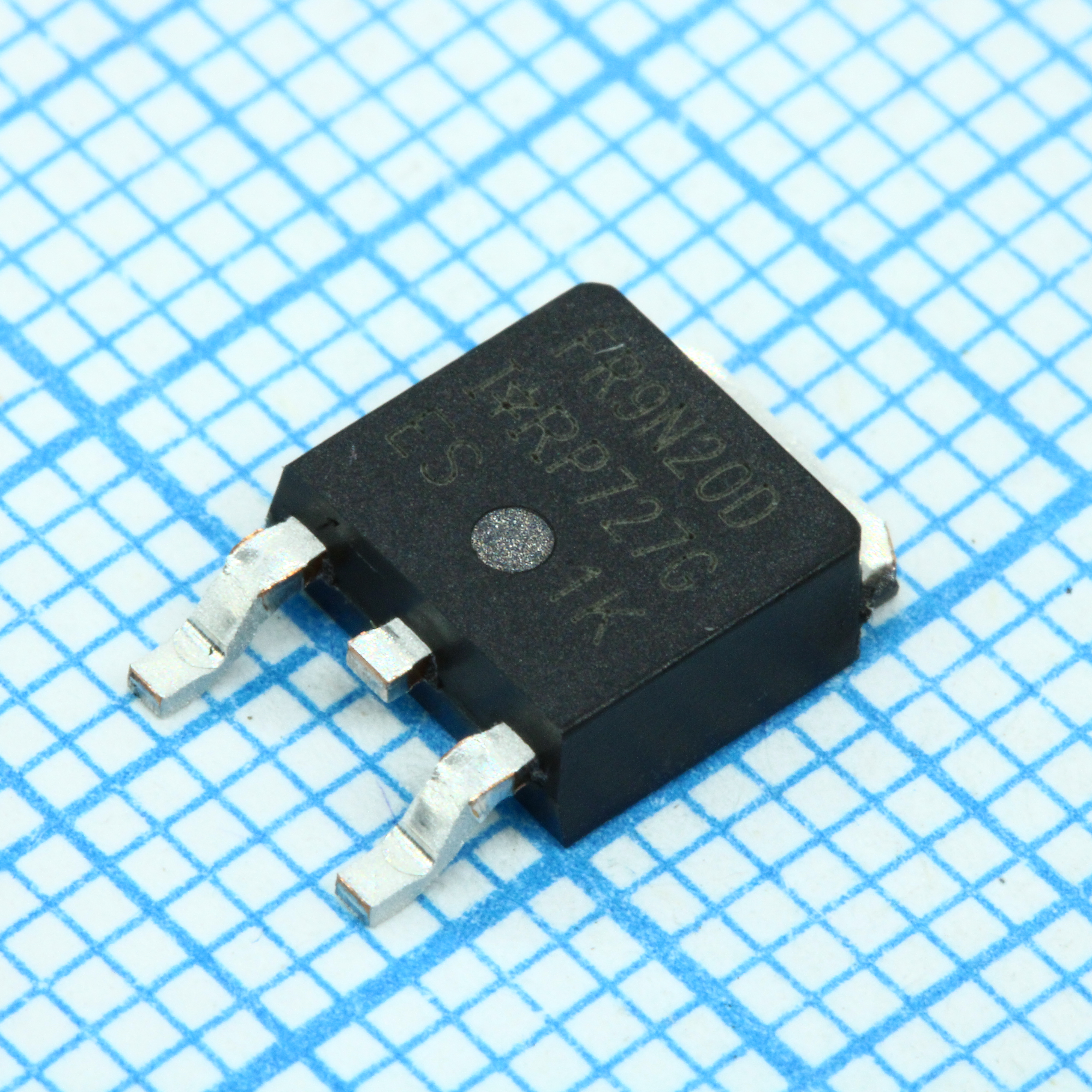 Транзистор полевой MOSFET N-канальный 200В 9.4А 86Вт