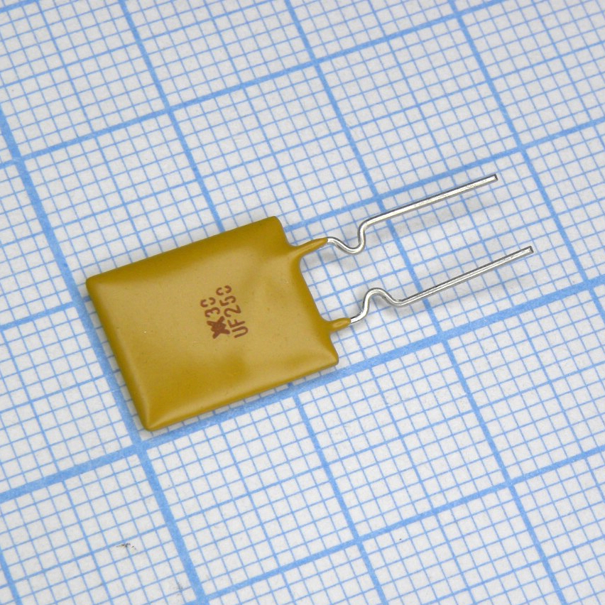 Самовосстанавливающийся предохранитель PTC 2.5A(hold) 5A(trip) 30V 100A 1.2W 10.3s 0.02Ohm Radial 11.4 X 3 X 18.3mm Bag