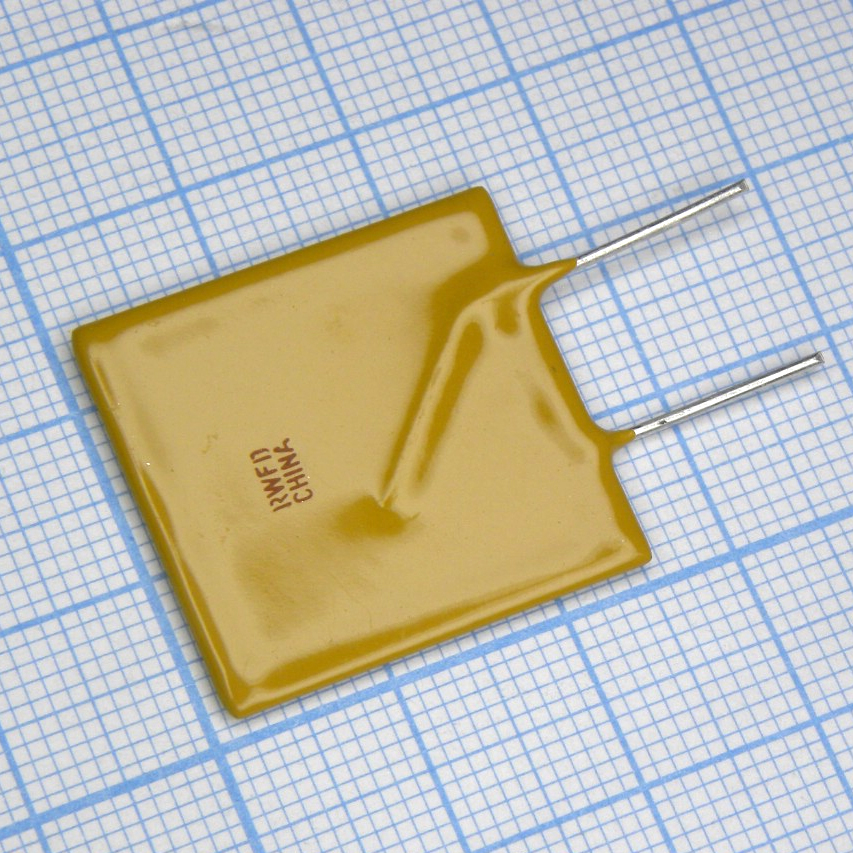 Самовосстанавливающийся предохранитель PTC 9A(hold) 18A(trip) 30V 100A 4.2W 20s 0.005Ohm Radial 24.1 X 3 X 29mm Bag