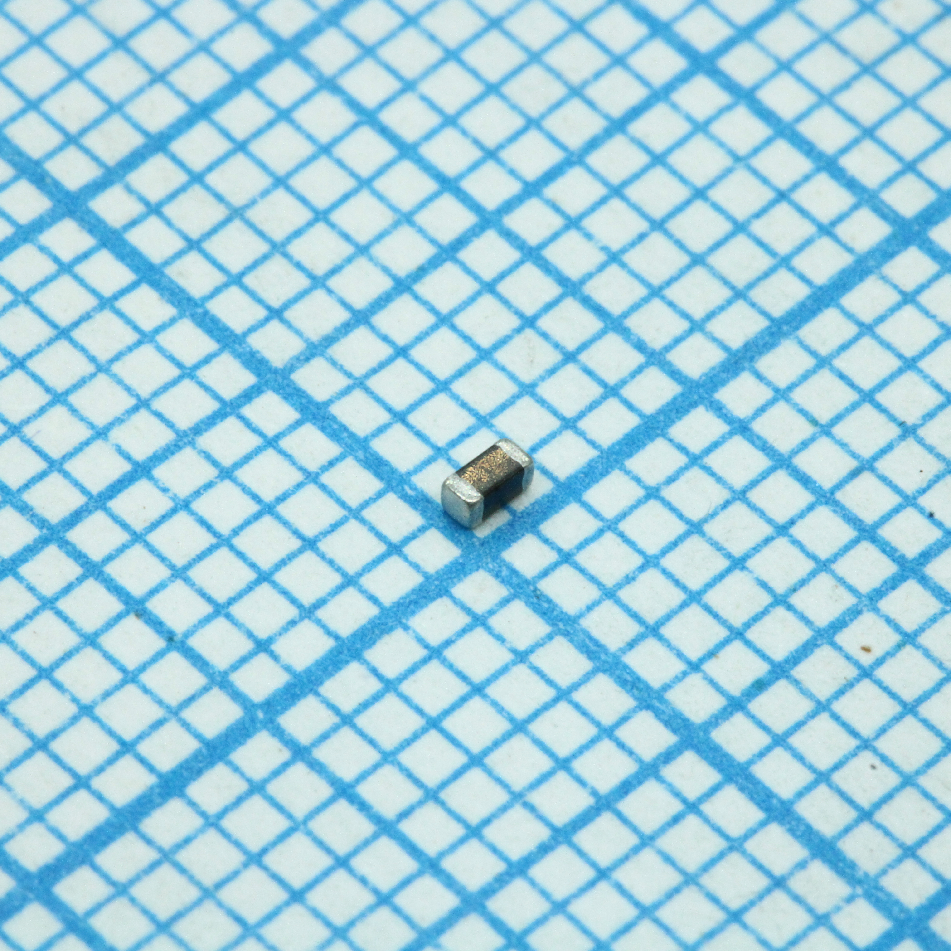 Индуктивность SMD силовая экранированная многослойная 4.7мкГн ±20% 1МГц феррит 620мА 550мОм по постоянному току 0603 лента на катушке