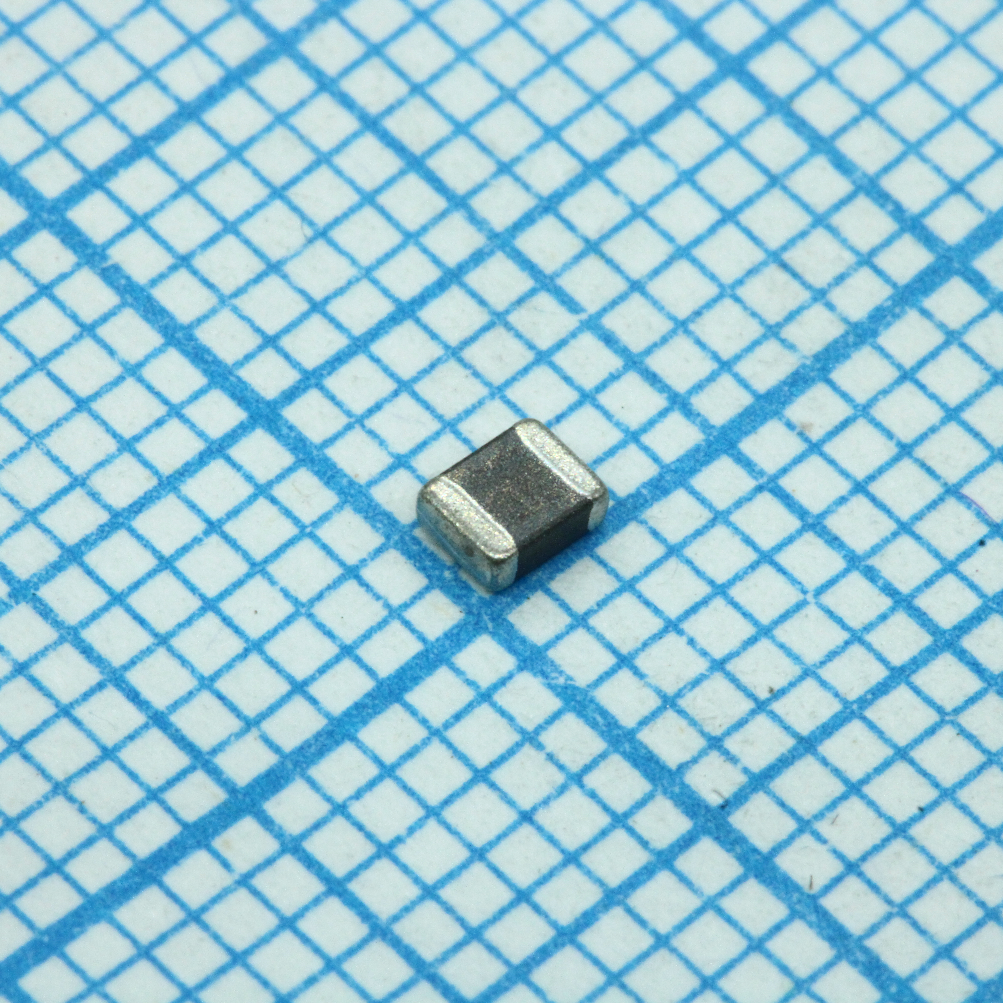 Многослойная индуктивность SMD на ферритовом сердечнике 1МГц 2.2мкГн ±20% 1.3А 0,08Ом по постоянному току 2.5*2*0.9мм