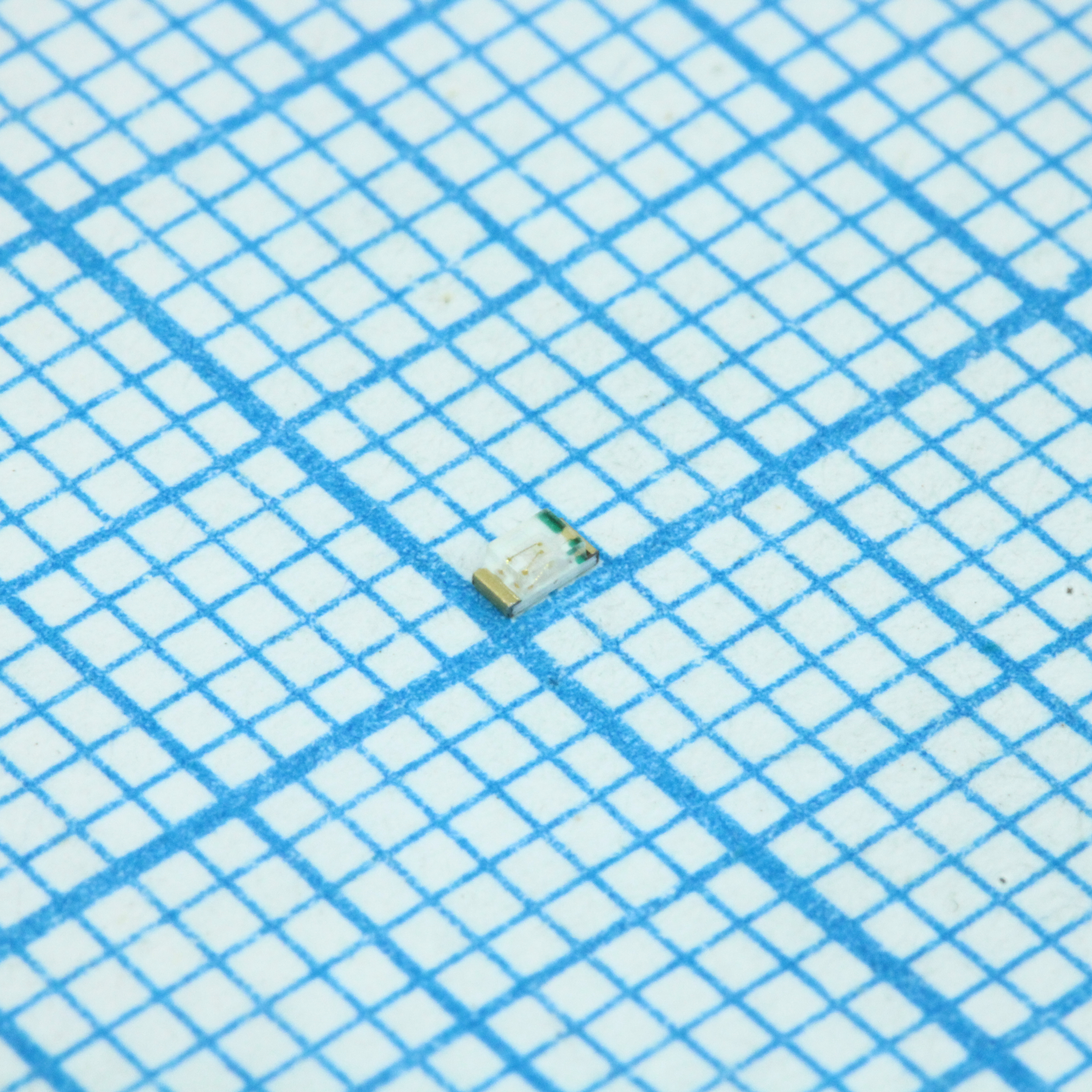 Светодиод smd 1,6х0,8мм/зеленый/522нм/600-800мкд/2.6-3.3v,  If=10mA/прозрачный/130°