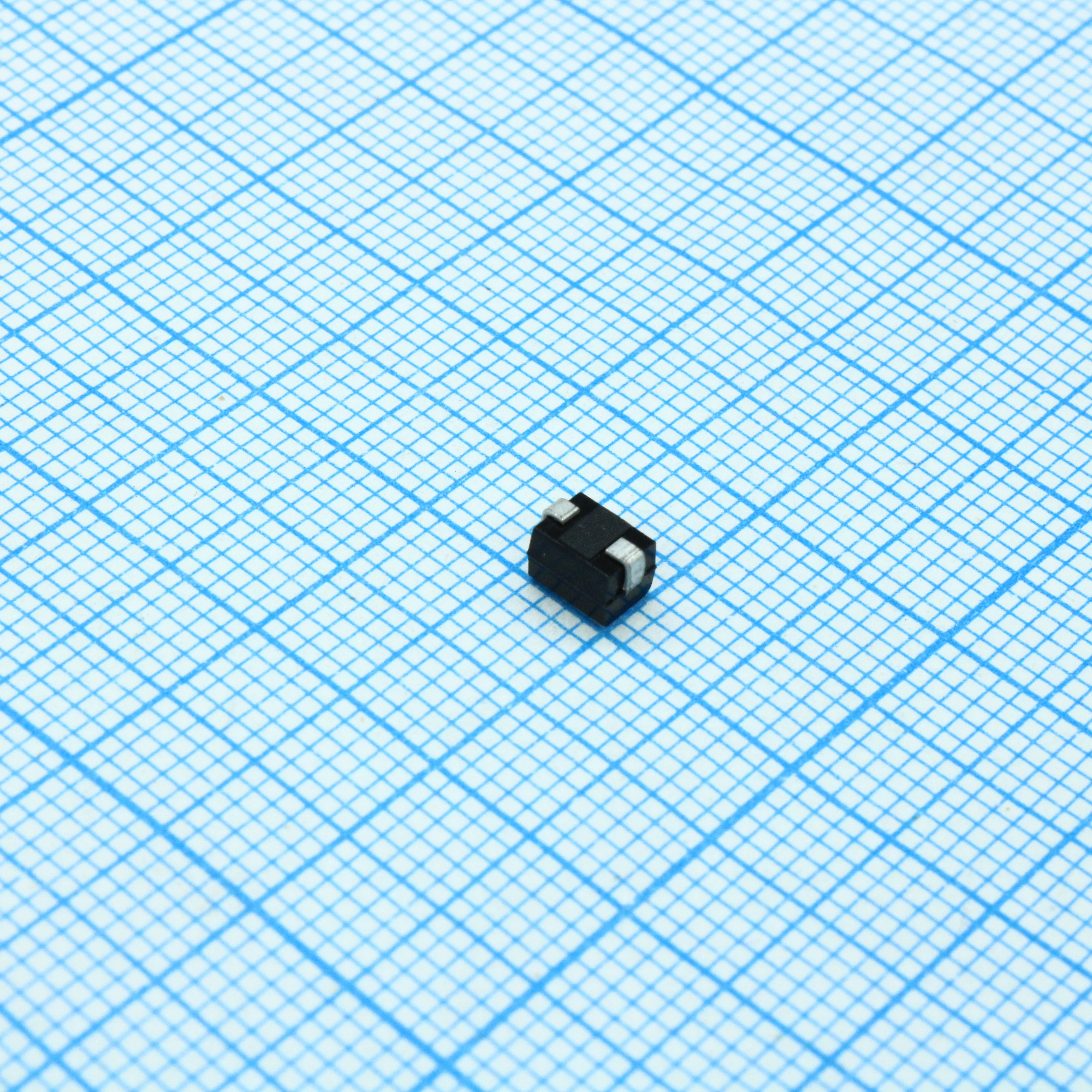 Катушка индуктивности SMD проволочная 220мкГн ±10% SRF 4МГц 40Q-добротность, феррит, 100мА, 10Ом DCR