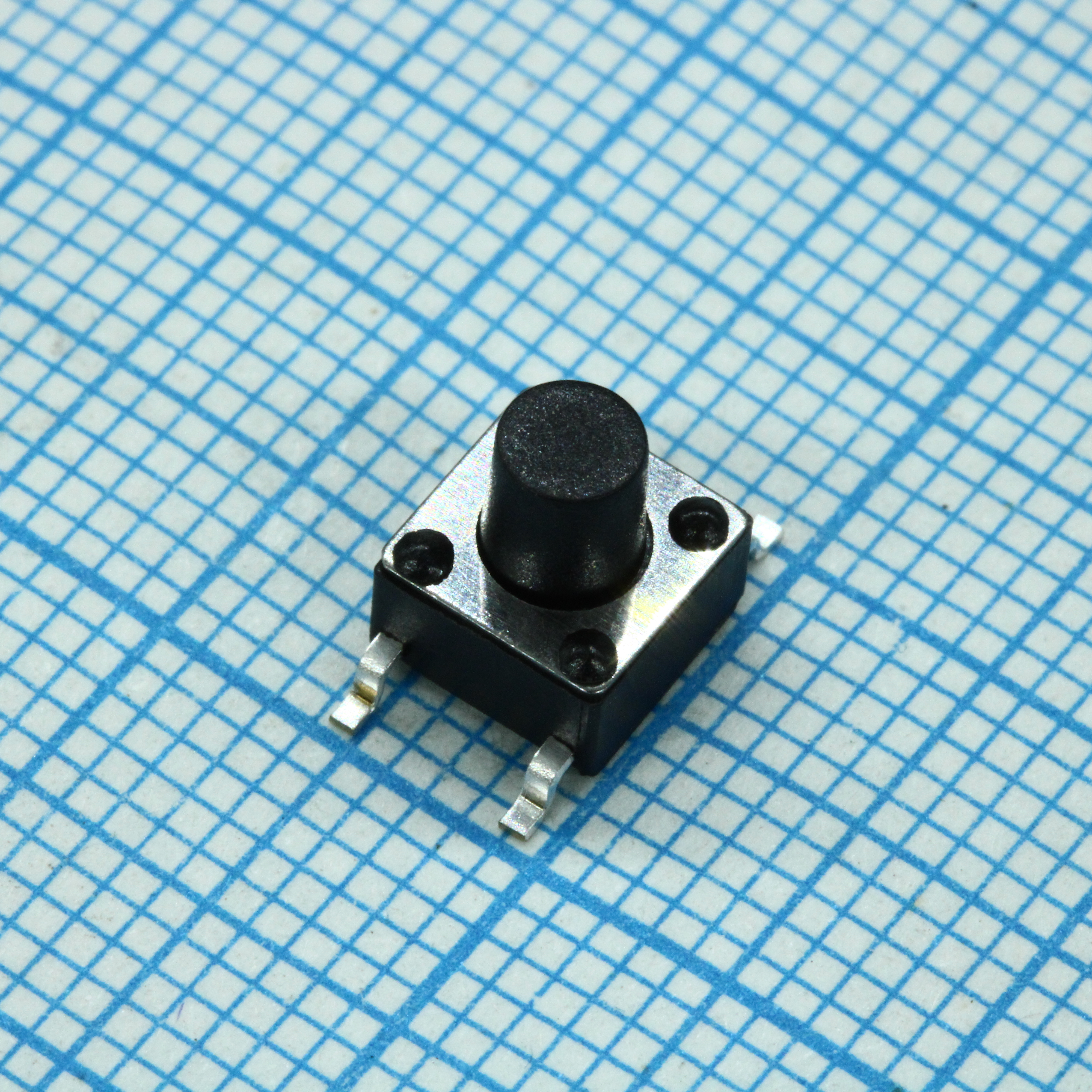 Кнопка тактильная миниатюрная SMD (6*6*7.0) 4 pin усилие нажатия 180гр