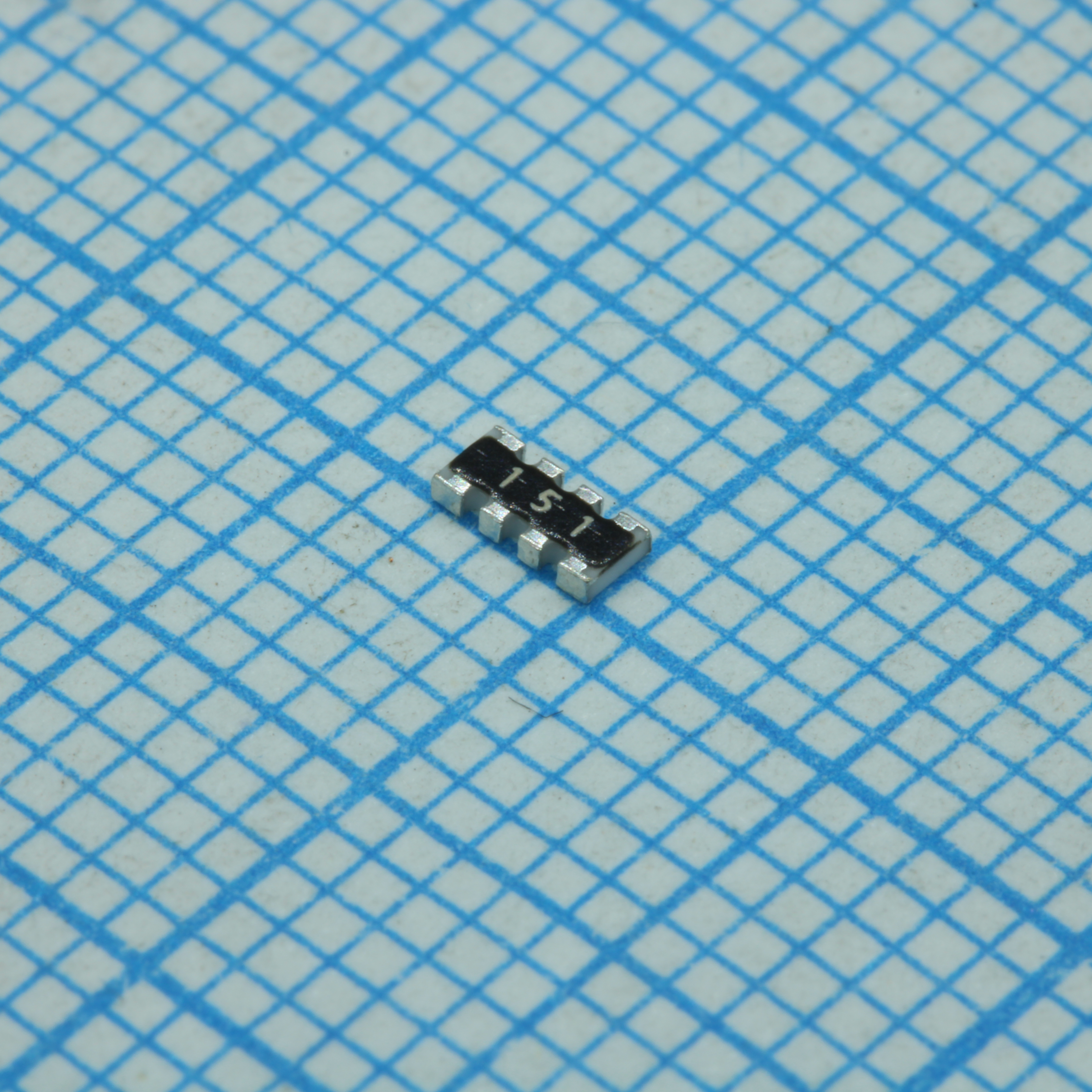 Резисторная сборка SMD 1206 4 резисторов по 150Ом