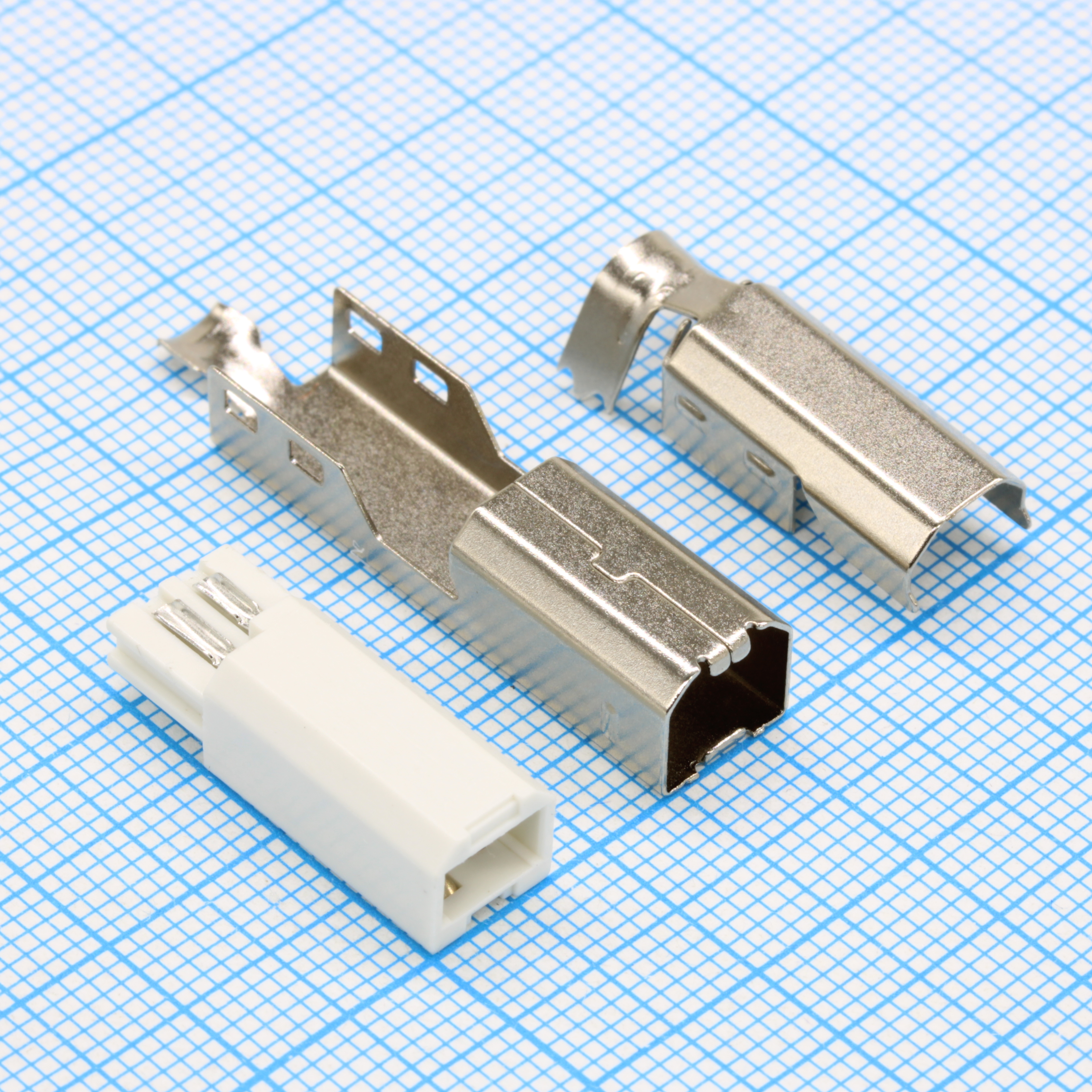 Разъем USB тип B вилка 4 контакта на кабель под пайку, белый изолятор