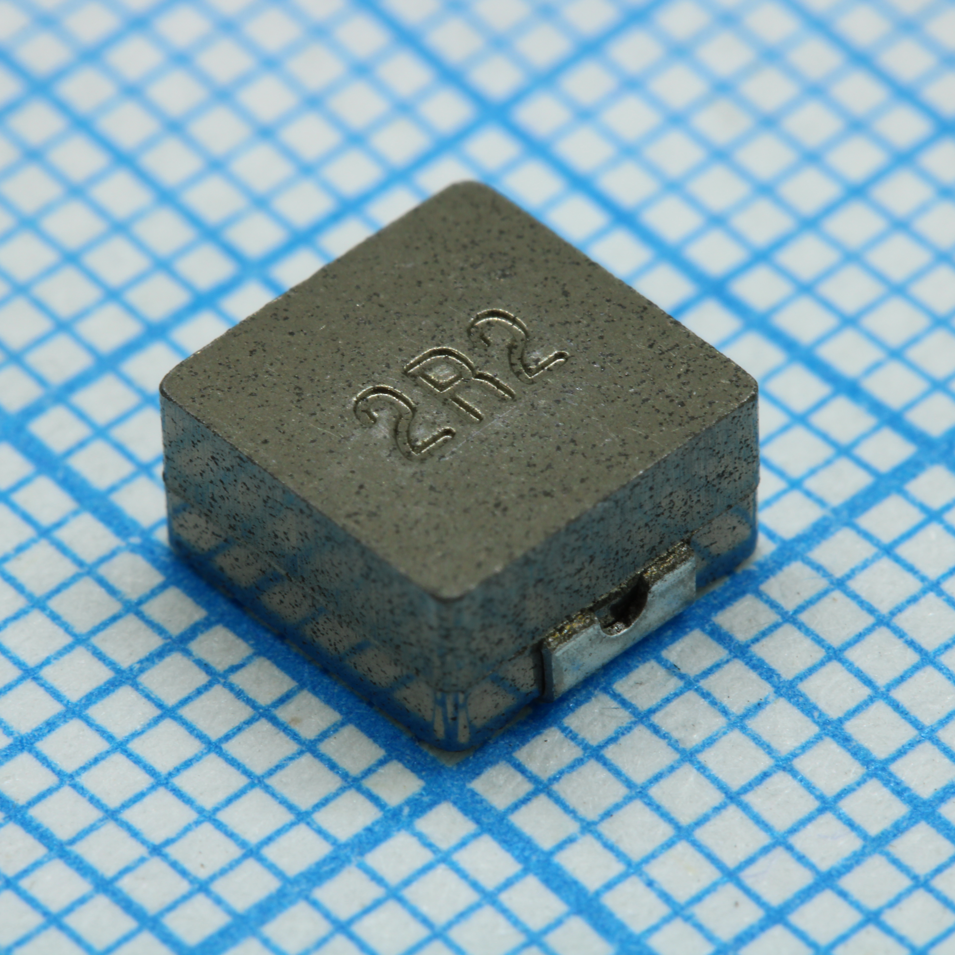 Катушка индуктивности SMD силовая экранированная/литая проволочная 2.2мкГн 20% 100кГц порошковое железо 9A 15.5мОм лента на катушке