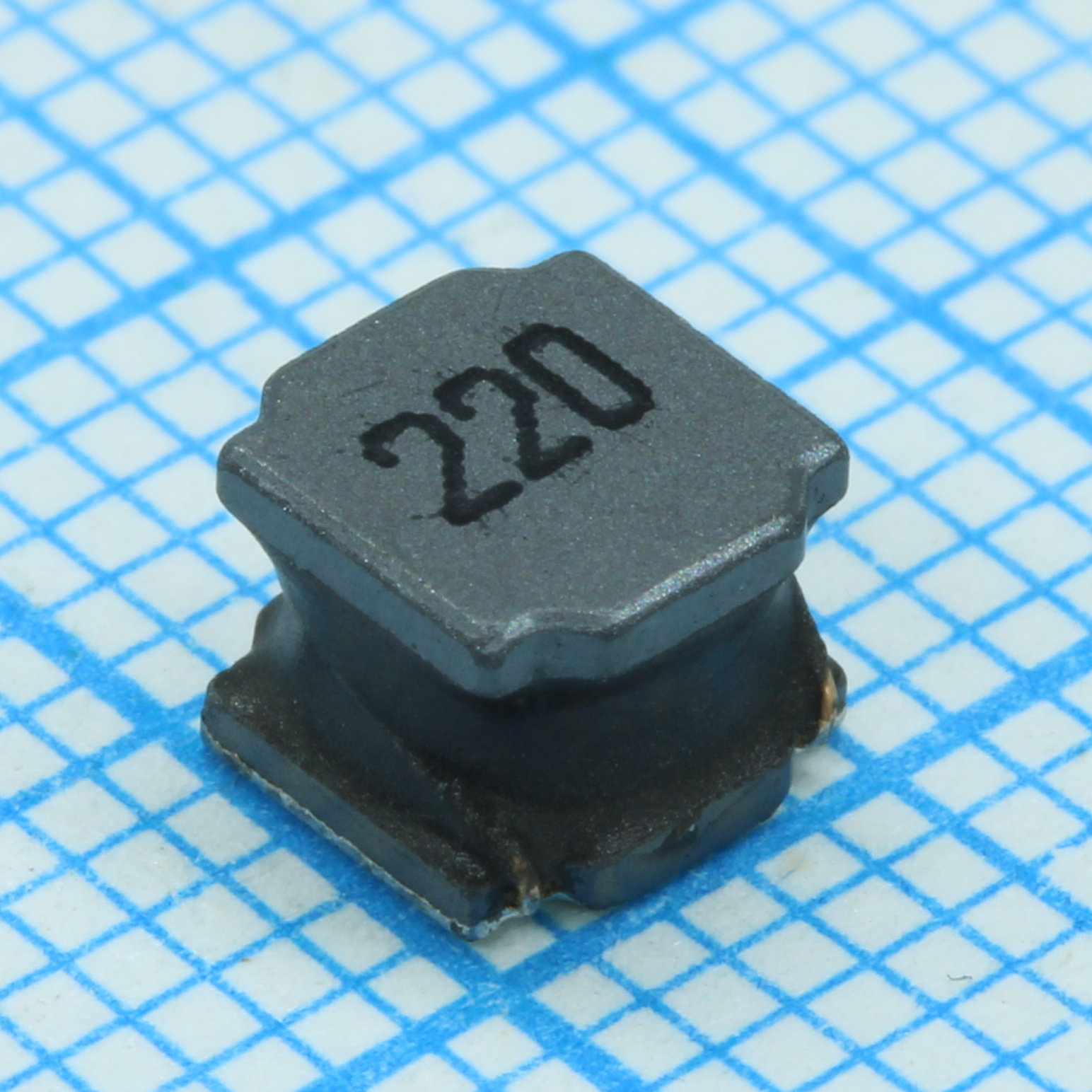 Катушка индуктивности SMD экранированная 100кГц 22мкГн ±20%, 1.4A, DCR 152мОм 17Q