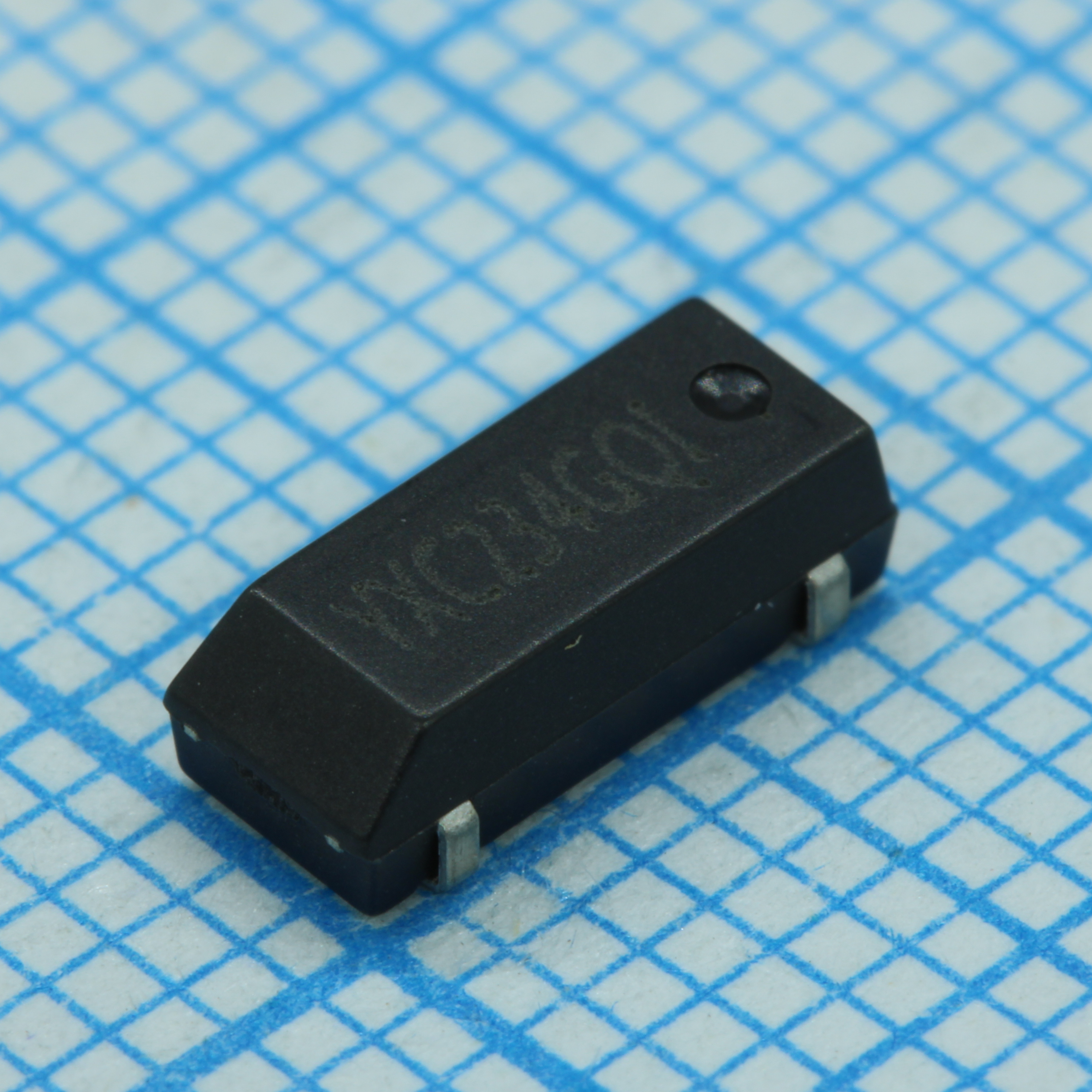 Резонатор кварцевый 32.768кГц 20ppm 12.5пФ, SMD (4 вывода) 8.0х3.8мм, -40…+85°С