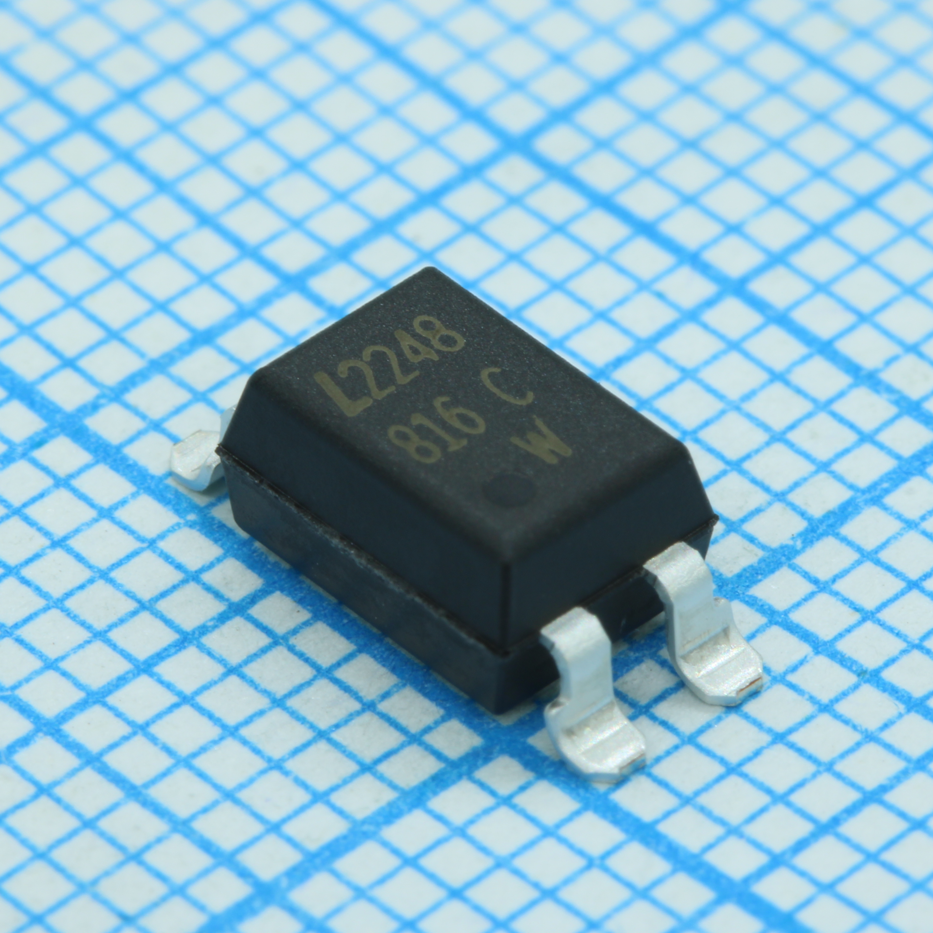 Оптоизолятор 5кВ транзисторный выход 4-SMD
