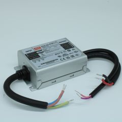 AC-DC, 21Вт, IP67, вход 90…305В AC, 47…63Гц, ККМ, выход 0.7А/18…30В, изоляция 3750В AC, в кожухе 95х63х30мм, -40…+80°С (корпус)