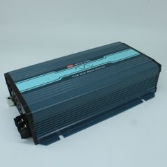 DC-AC, 750Вт, Рпик=1125Вт(10сек), Uвх=40…66В DC, Uвых=200/220/230/240В АС 50Гц, КГИ<3%, КПД 93%, изоляция 3000В AC, в кожухе 270х158х67мм, -25…+70°С, RS-232/RJ11, выход розетка EU