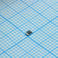 Конденсатор керамический SMD 0402 X5R 1мкФ ±10% 10В