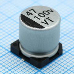 Конденсатор алюминиевый электролитический 47мкФ 100В ±20% (10х10.5мм) для поверхностного монтажа 140мА 2000час 105°С лента на катушке