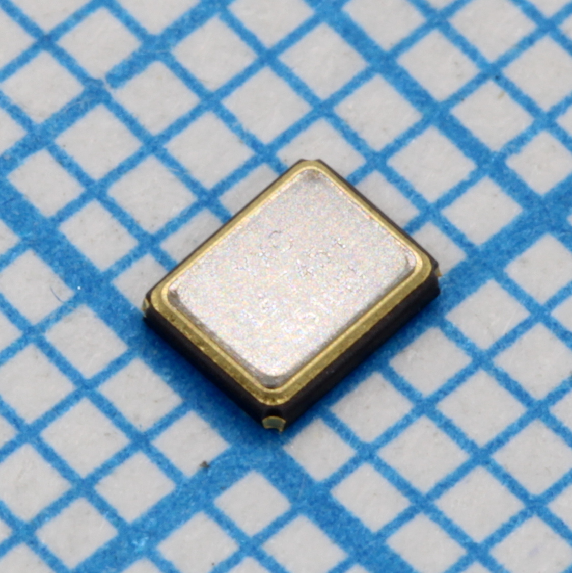 Резонатор кварцевый 14.7456 МГц, 10ppm, 12пФ, SMD 3.2х2.5х0.8мм, -40...+85°C