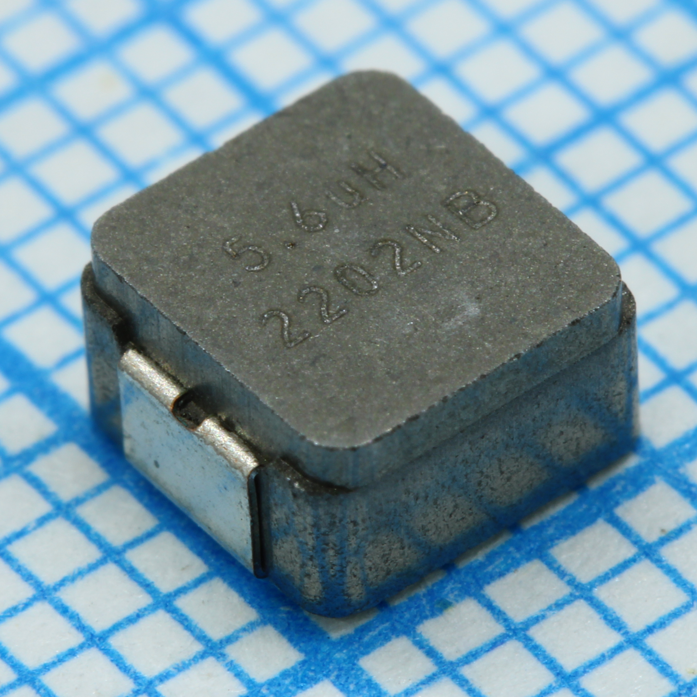 Катушка индуктивности SMD силовая экранированная проволочная 5.6мкГн ±20% 100кГц 4.2A 70.6мОм по постоянному току лента на катушке