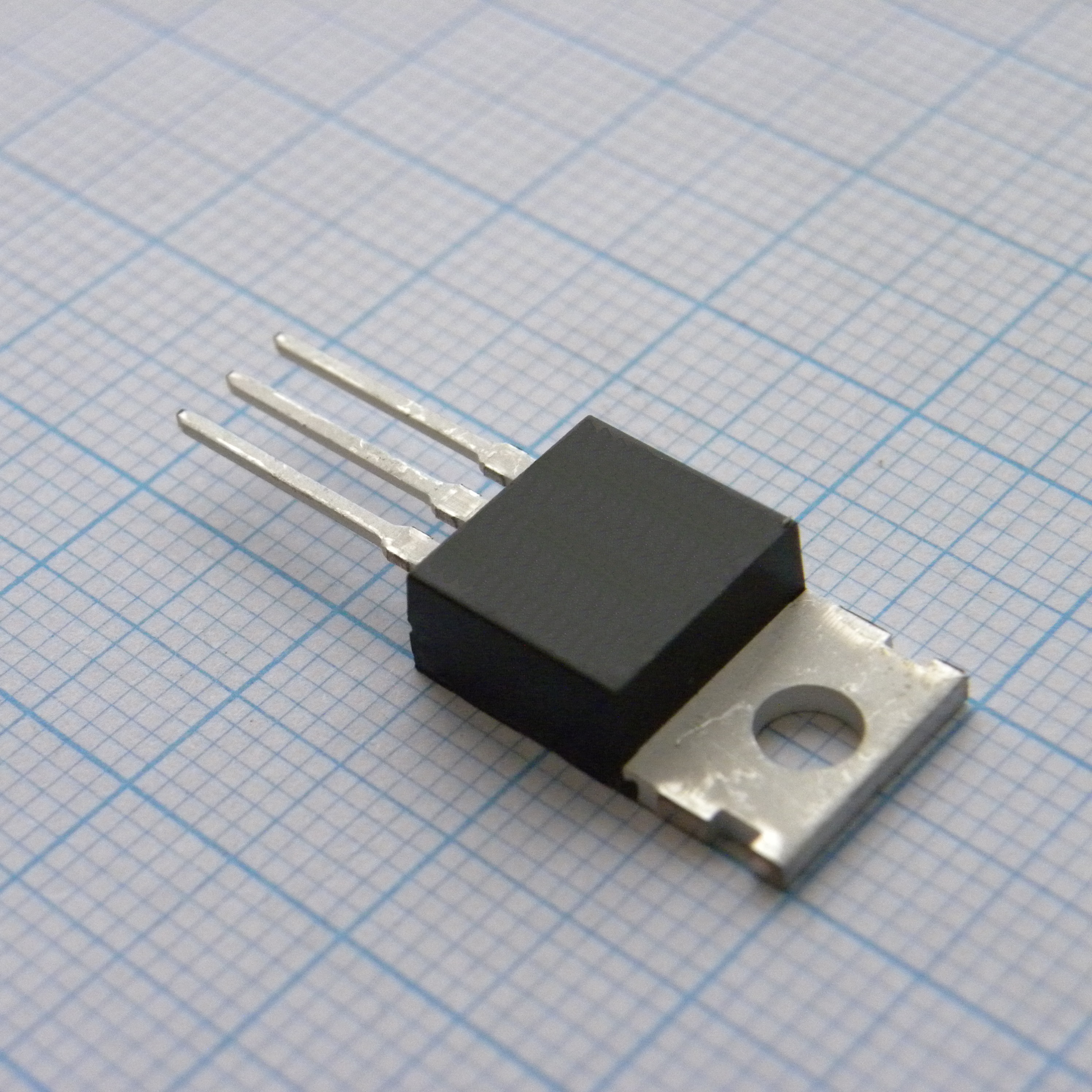 Транзистор полевой MOSFET N-канальный 55В 110А 200Вт, 0.008 Ом