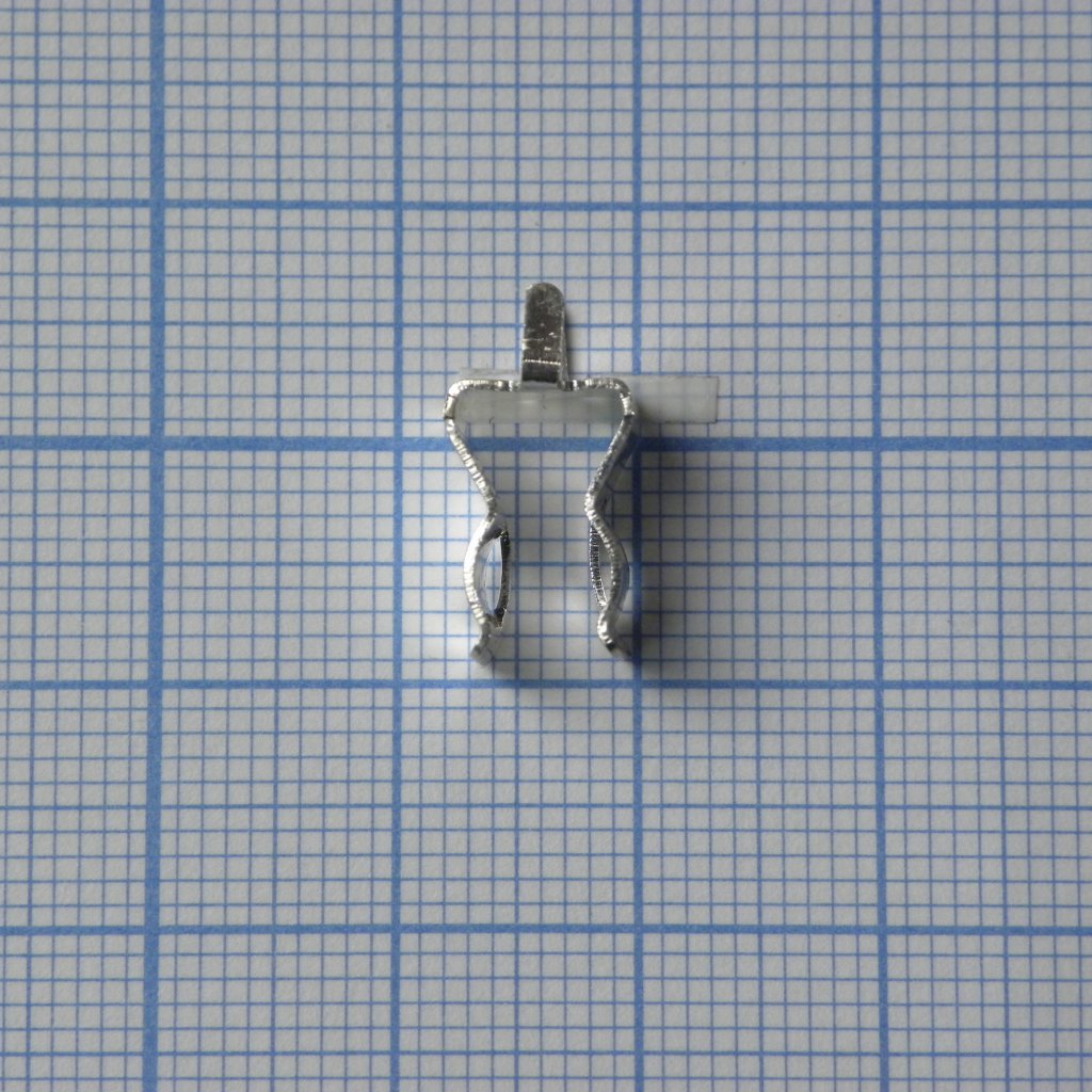 Держатель предохранителя  6*30mm, клипса, монтаж на плату (2 контакта), (цена за 1 шт)