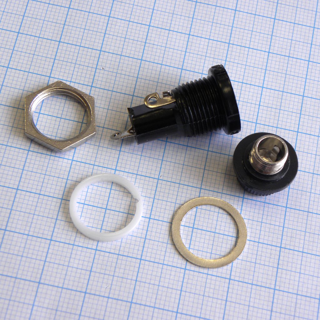 Держатель предохранителя  5*20mm, закрытого типа, монтаж на панель