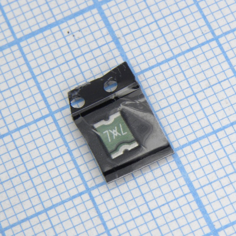 Самовосстанавливающийся предохранитель PTC 0.75A(hold) 1.5A(trip) 13.2VDC 100A 1W 0.2s 0.11Ohm SMD