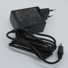 AC-DC, 12Вт, сетевой адаптер, выход 5В/2.4А, вход 80...264В AC, 47...63 Гц, изоляция 4000B DC, 2xMOPP, 48x28*x55мм, -30...+70C, евровилка, выходной разъем 11мм, диам. 5.5х2.1мм