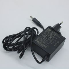 AC-DC, 18Вт, сетевой адаптер, выход 9В/2А, вход 80...264В AC, 47...63 Гц, изоляция 4000B DC, 2xMOPP, 48x28*x55мм, -30...+70C, евровилка, выходной разъем 11мм, диам. 5.5х2.1мм