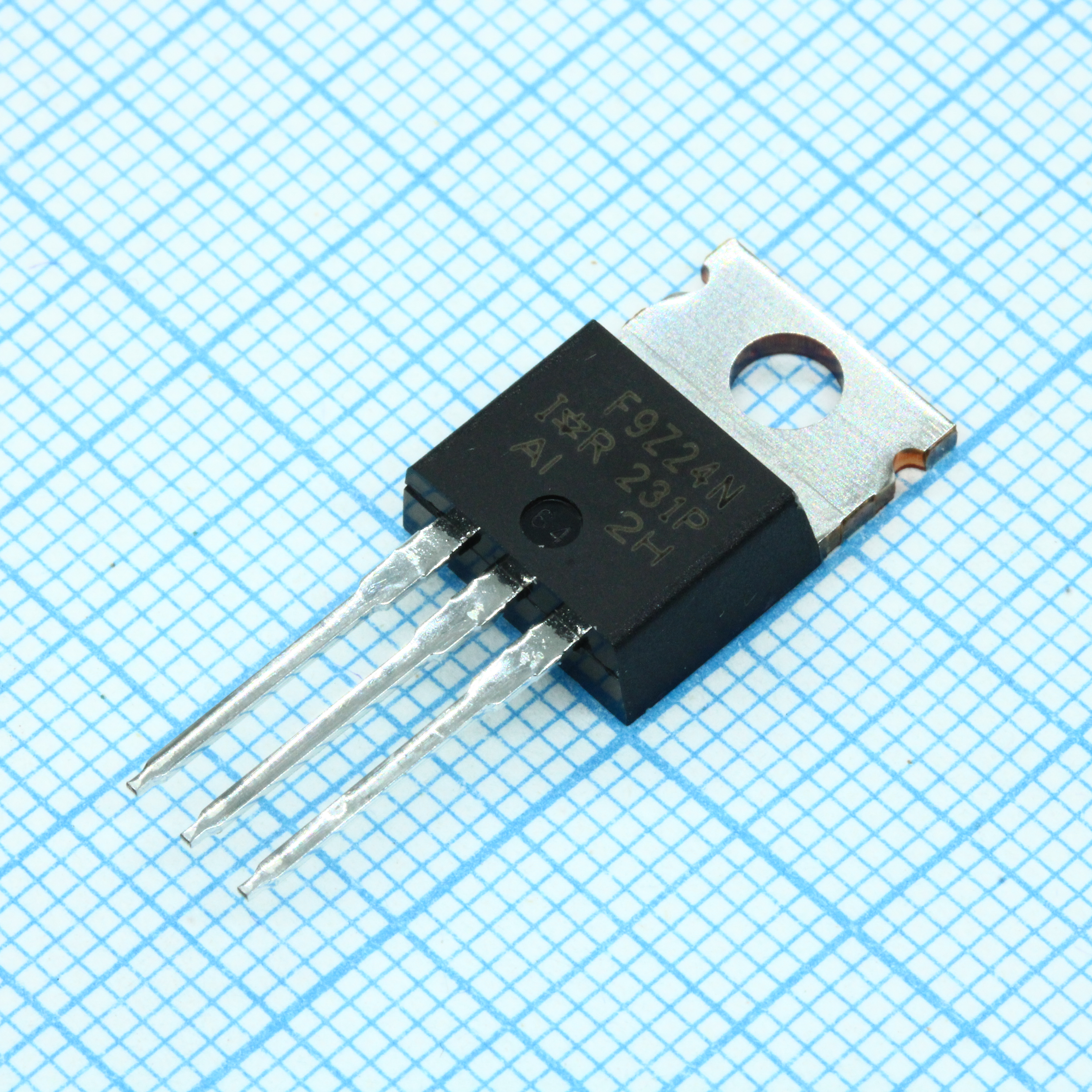 Транзистор полевой MOSFET P-канальный 55В 12А 45Вт